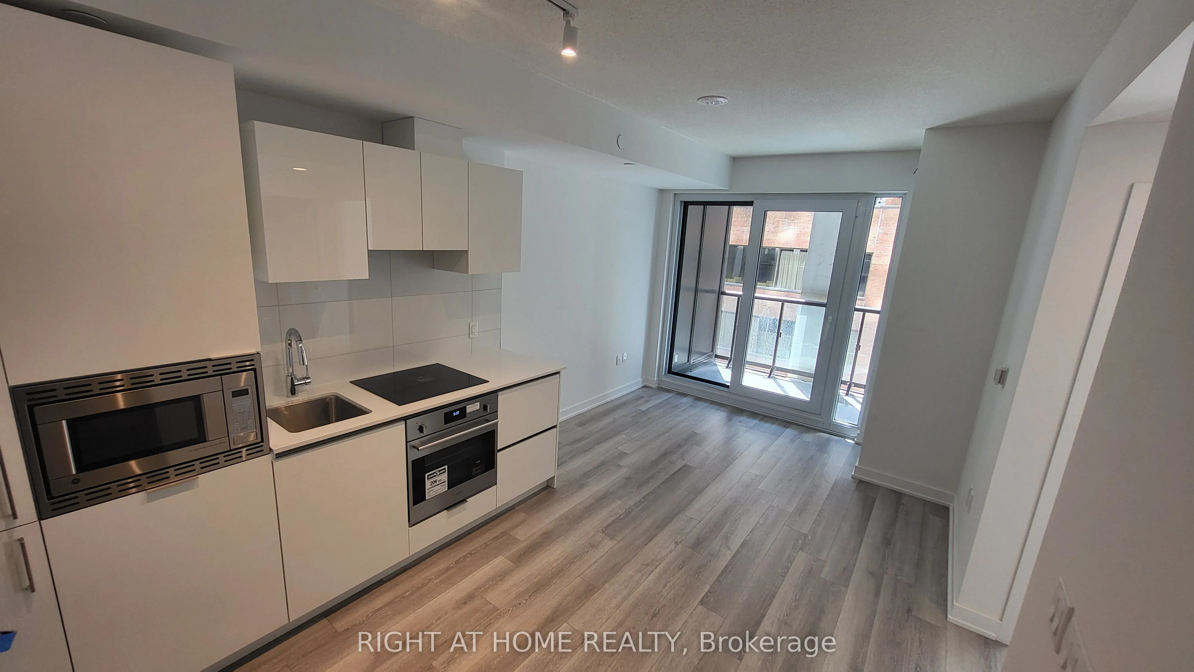 121 St. Patrick Street, #511