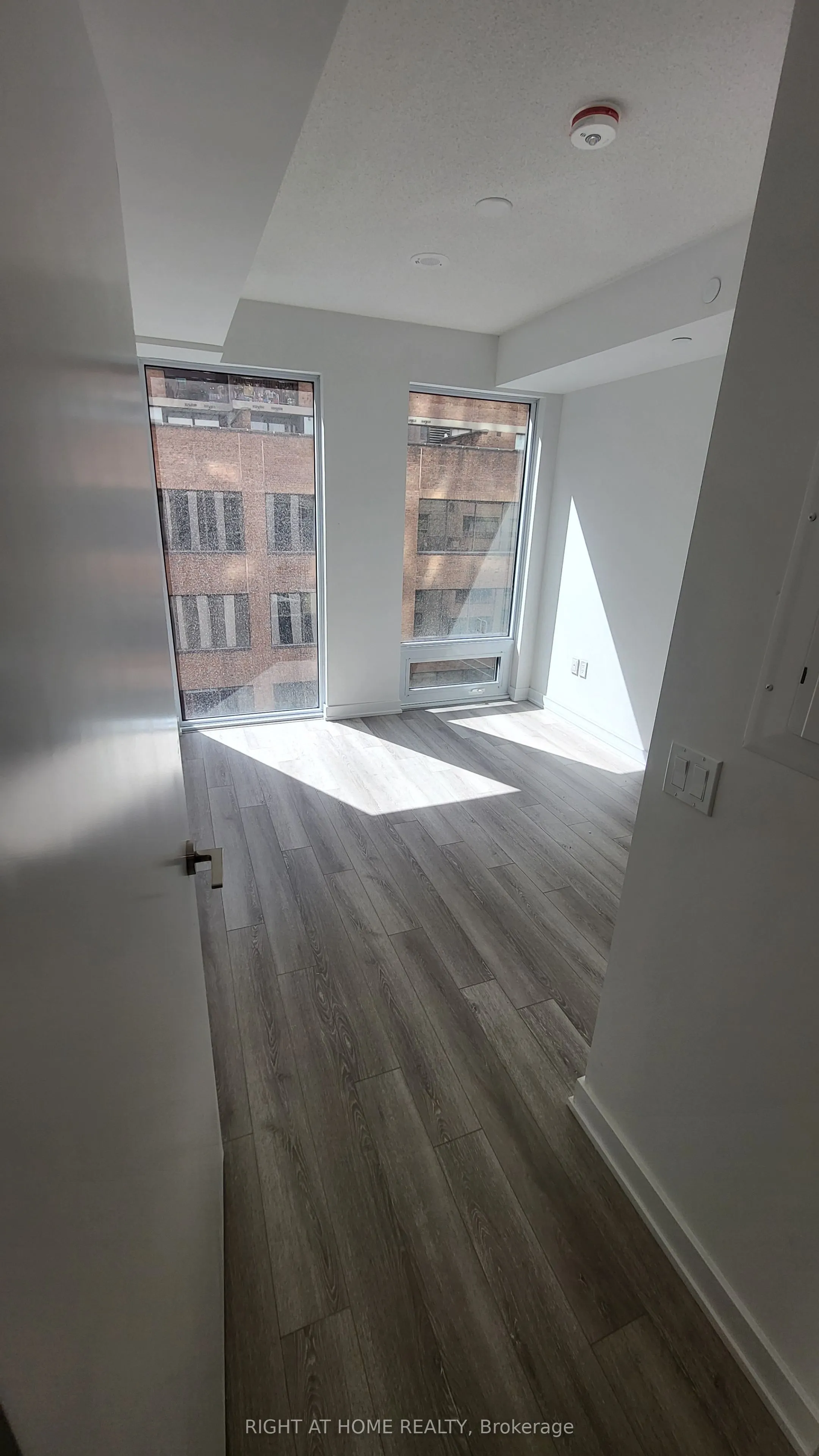 121 St. Patrick Street, #511