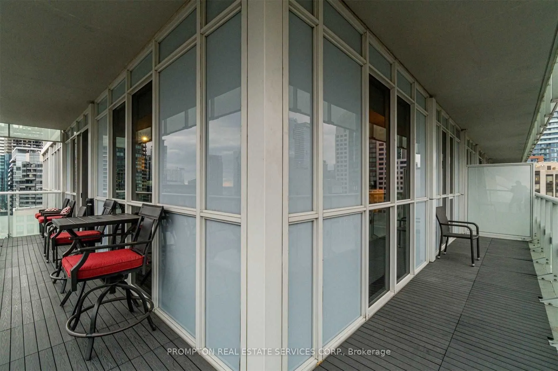 300 Front Street, #1911