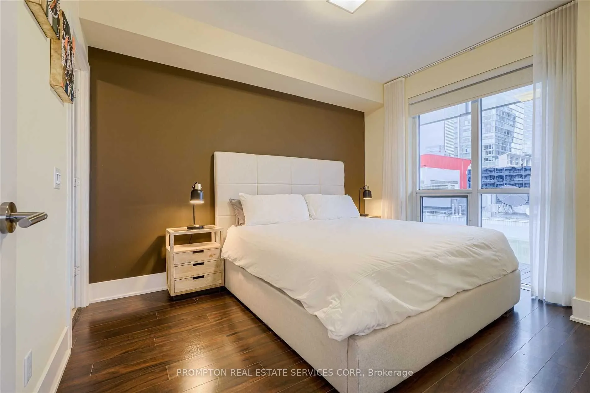 300 Front Street, #1911