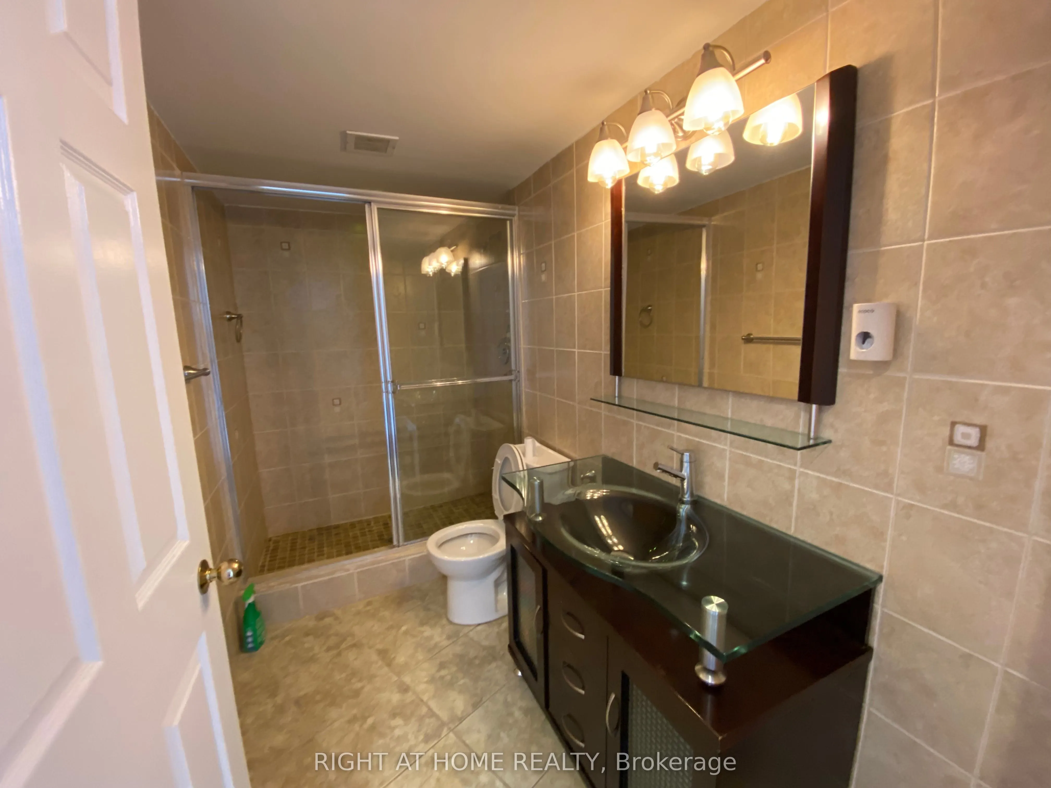 1055 BAY Street, #PH5