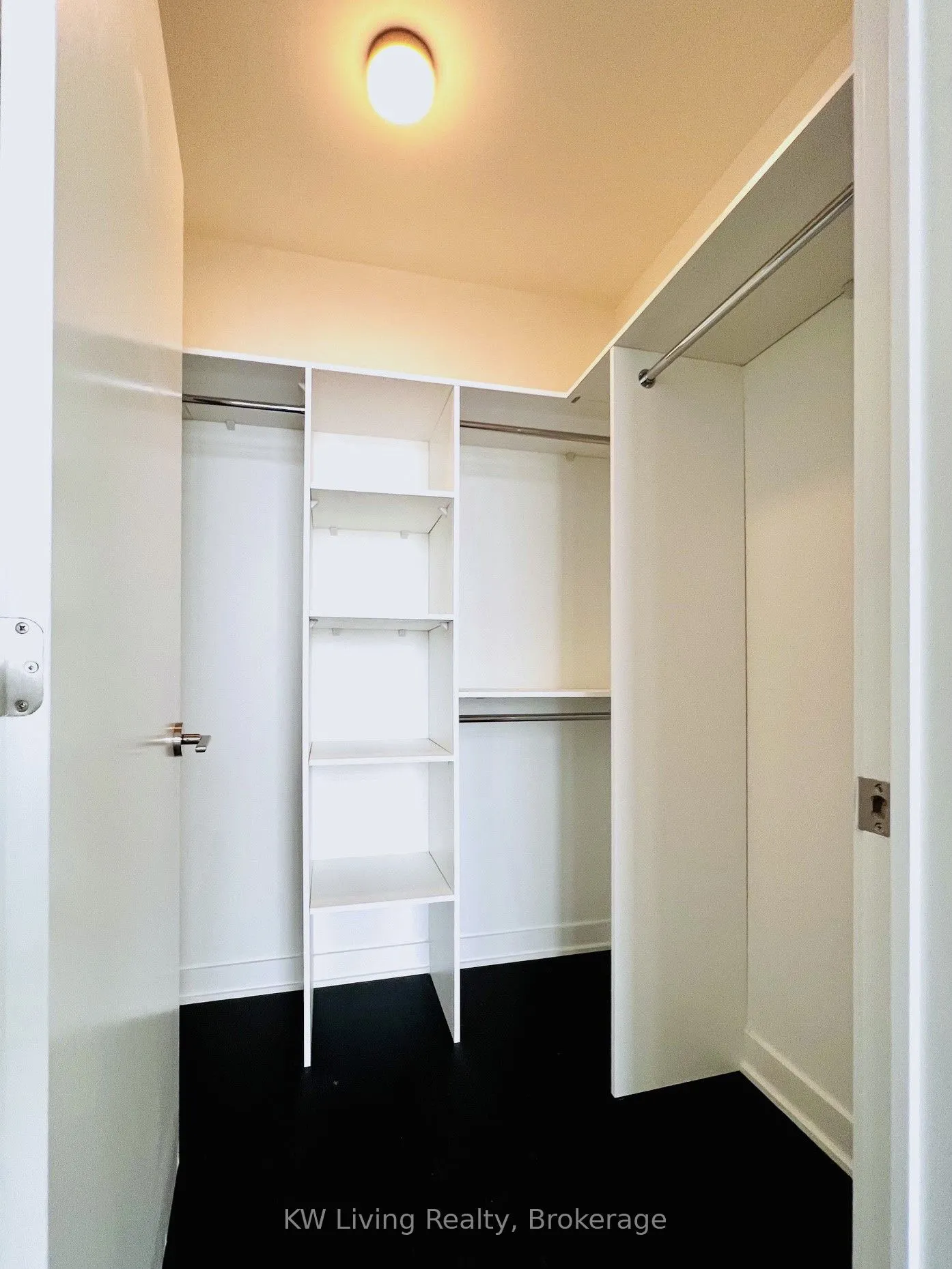 11 Yorkville Avenue, #5101