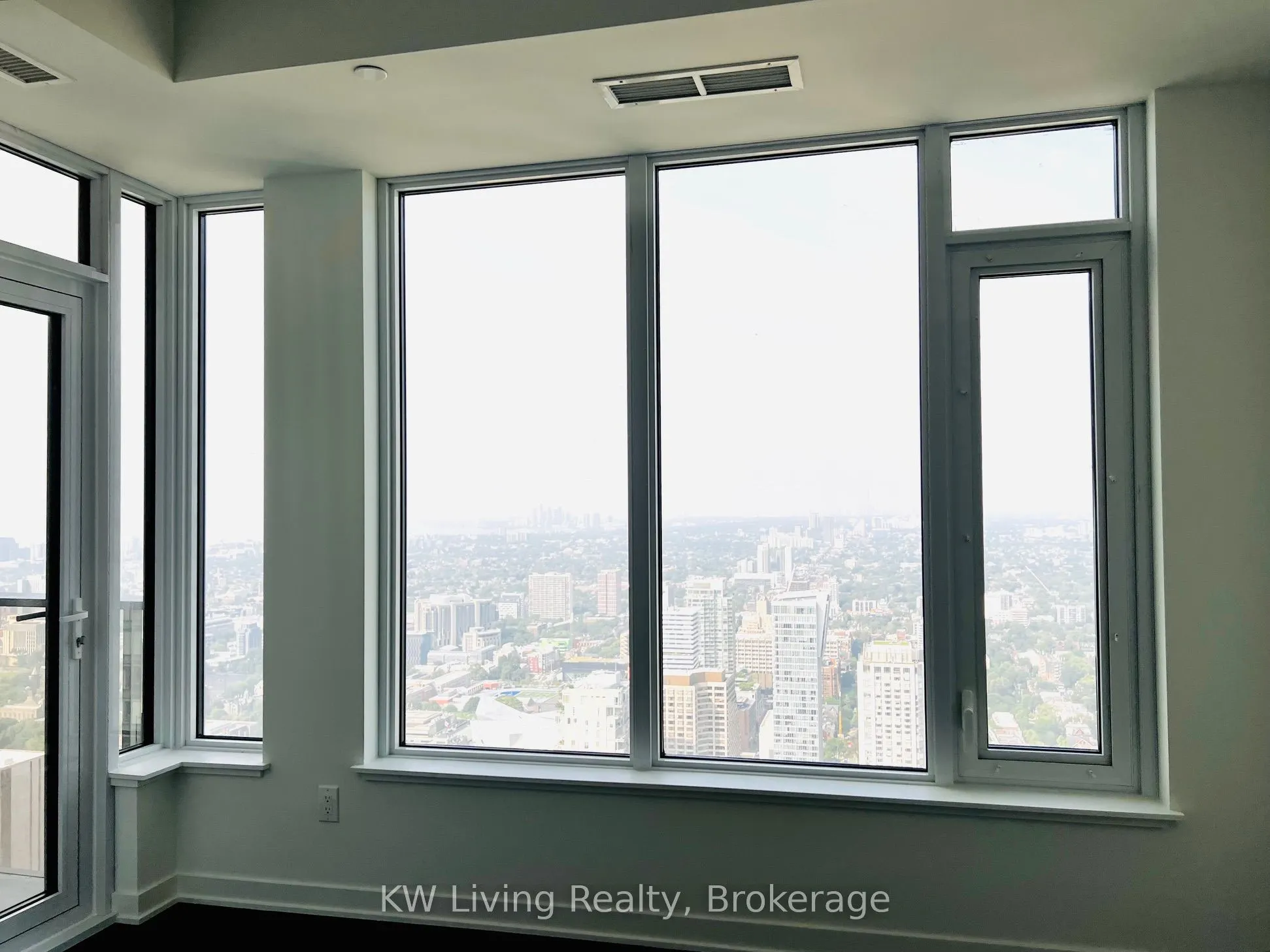 11 Yorkville Avenue, #5101