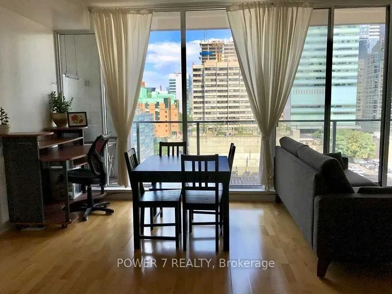111 Elizabeth Street, #1527