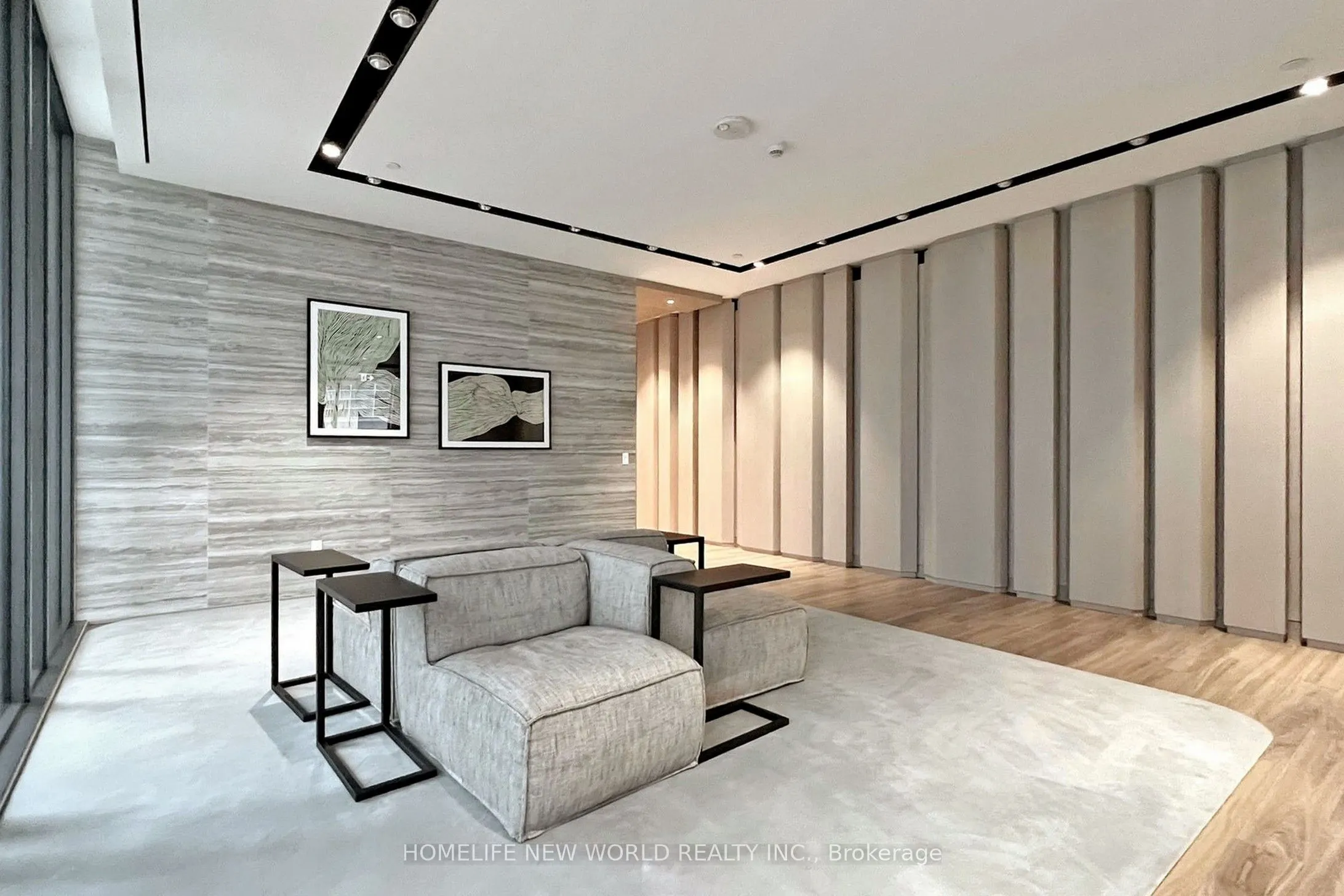 25 Richmond Street E, #320