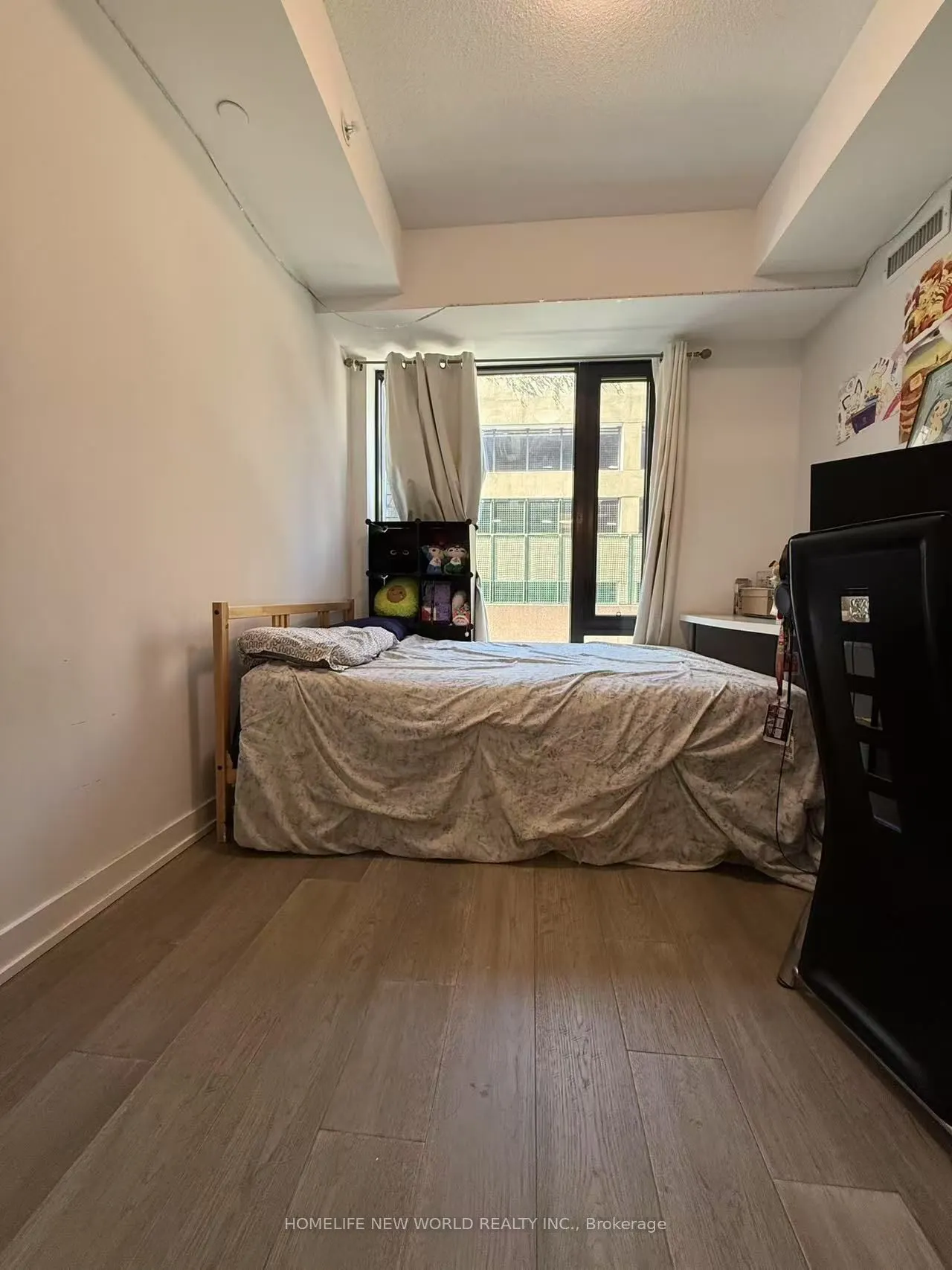 25 Richmond Street E, #320