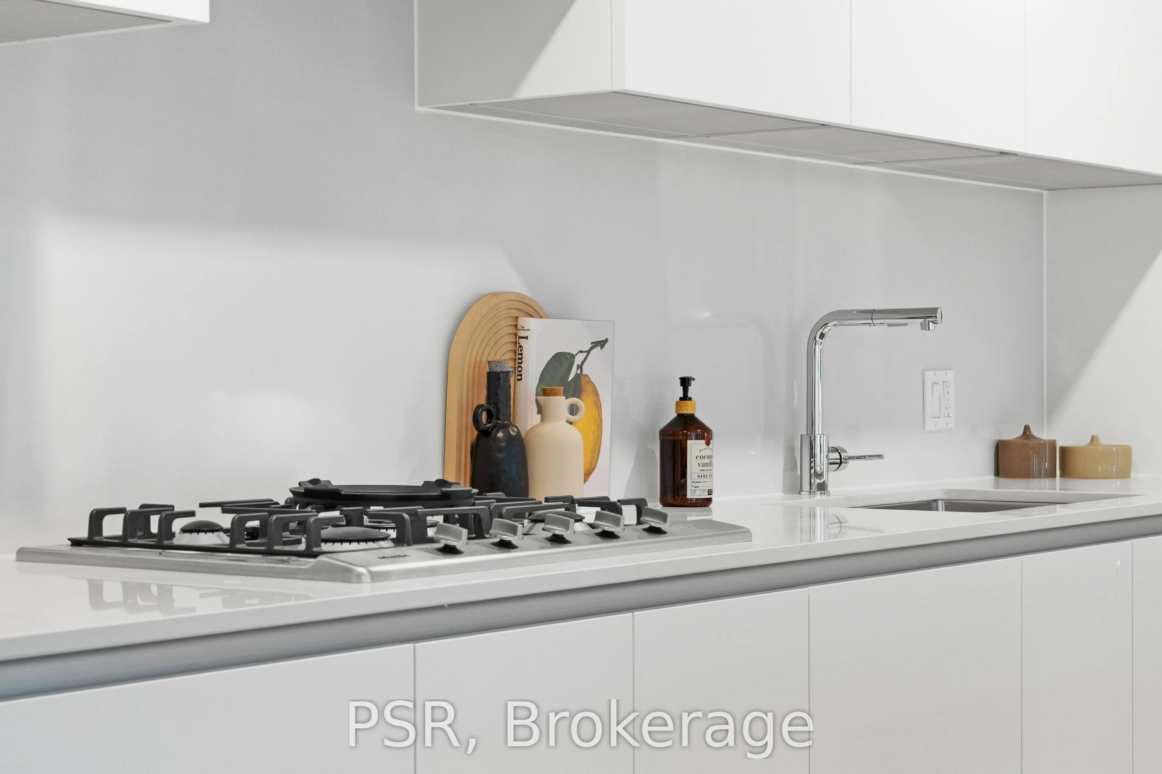 200 Keewatin Avenue, #PH410