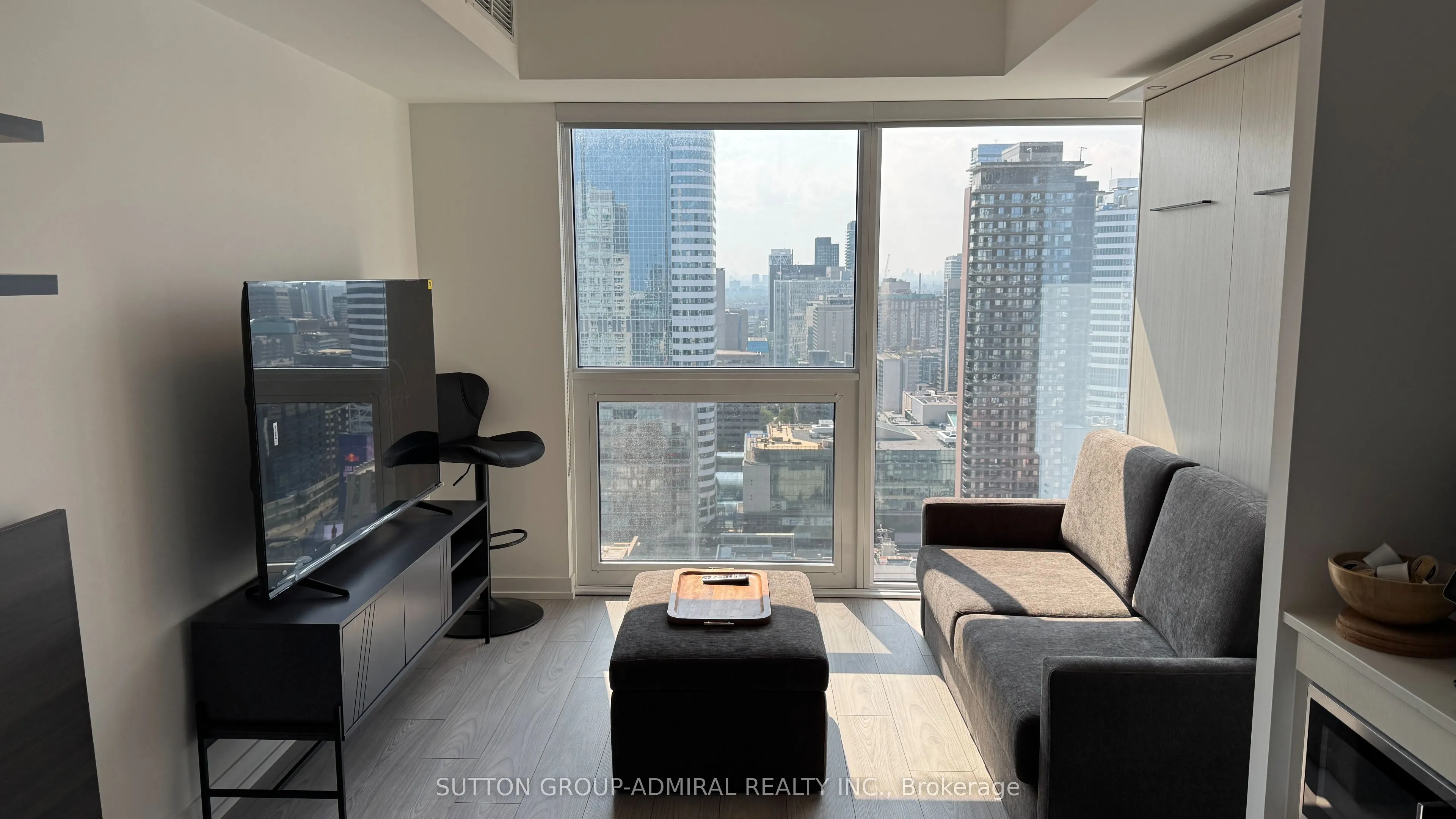 82 Dalhousie Street, #3711