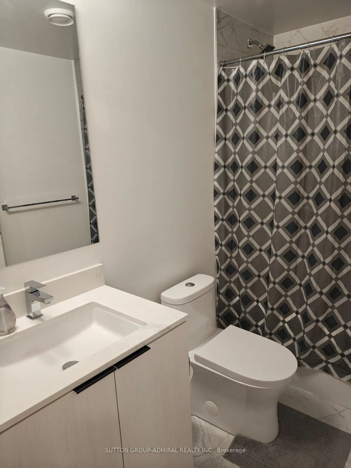 82 Dalhousie Street, #3711