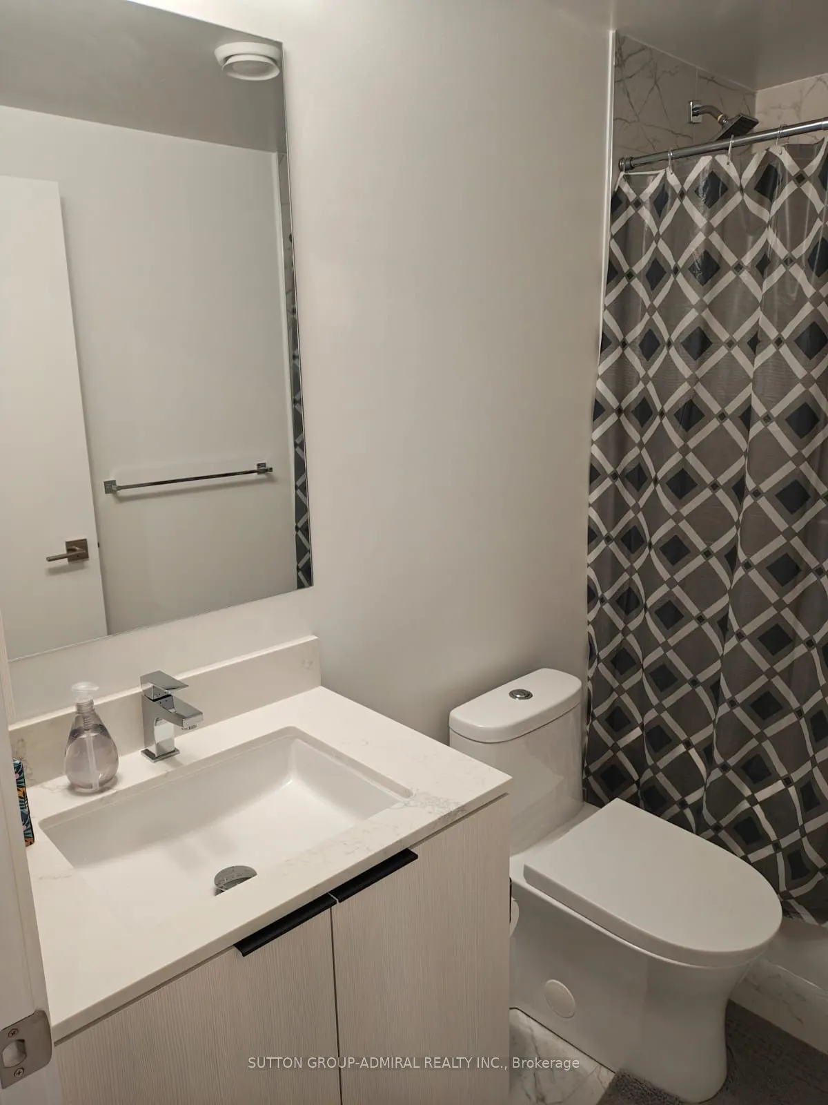 82 Dalhousie Street, #3711