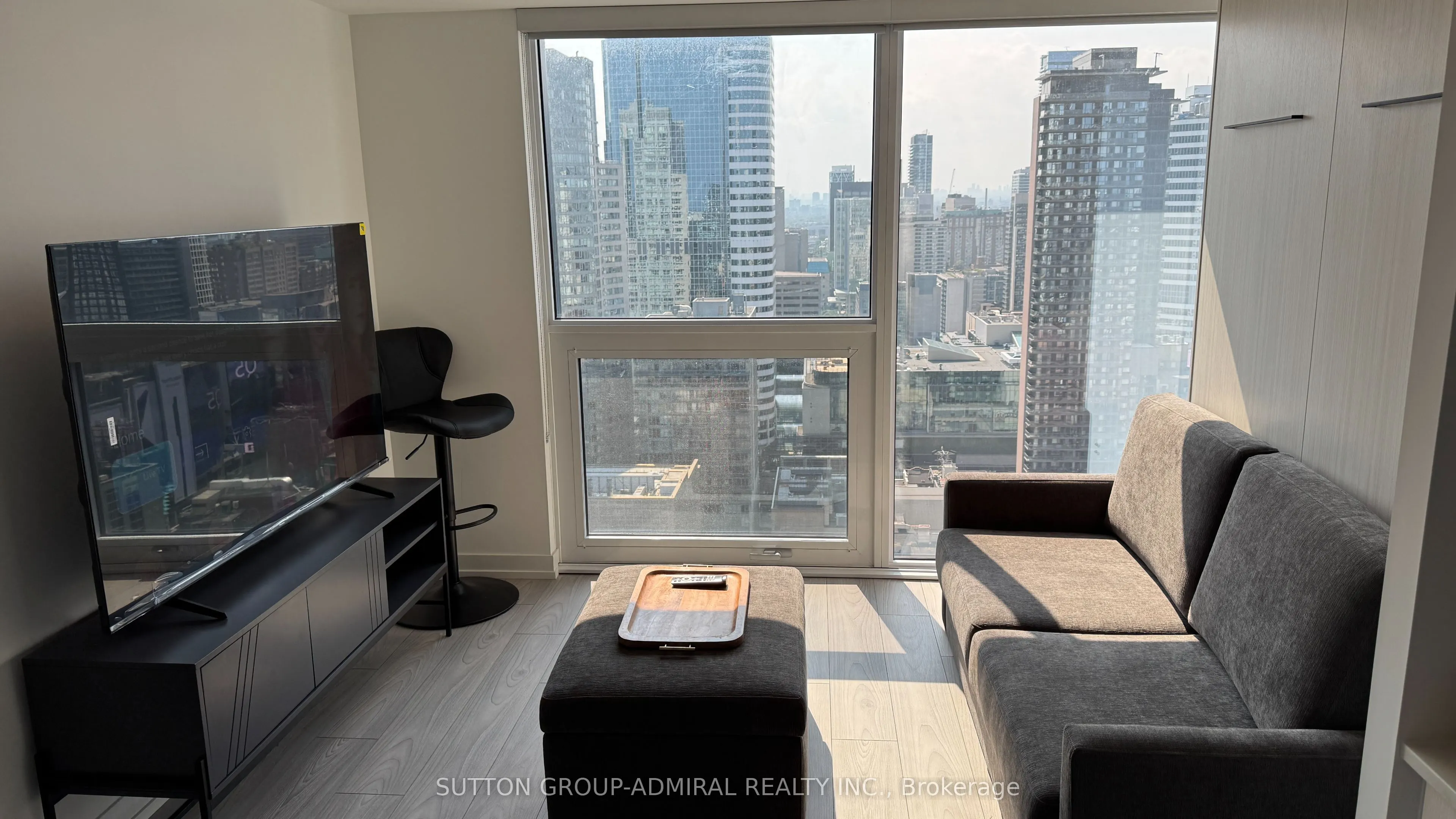 82 Dalhousie Street, #3711