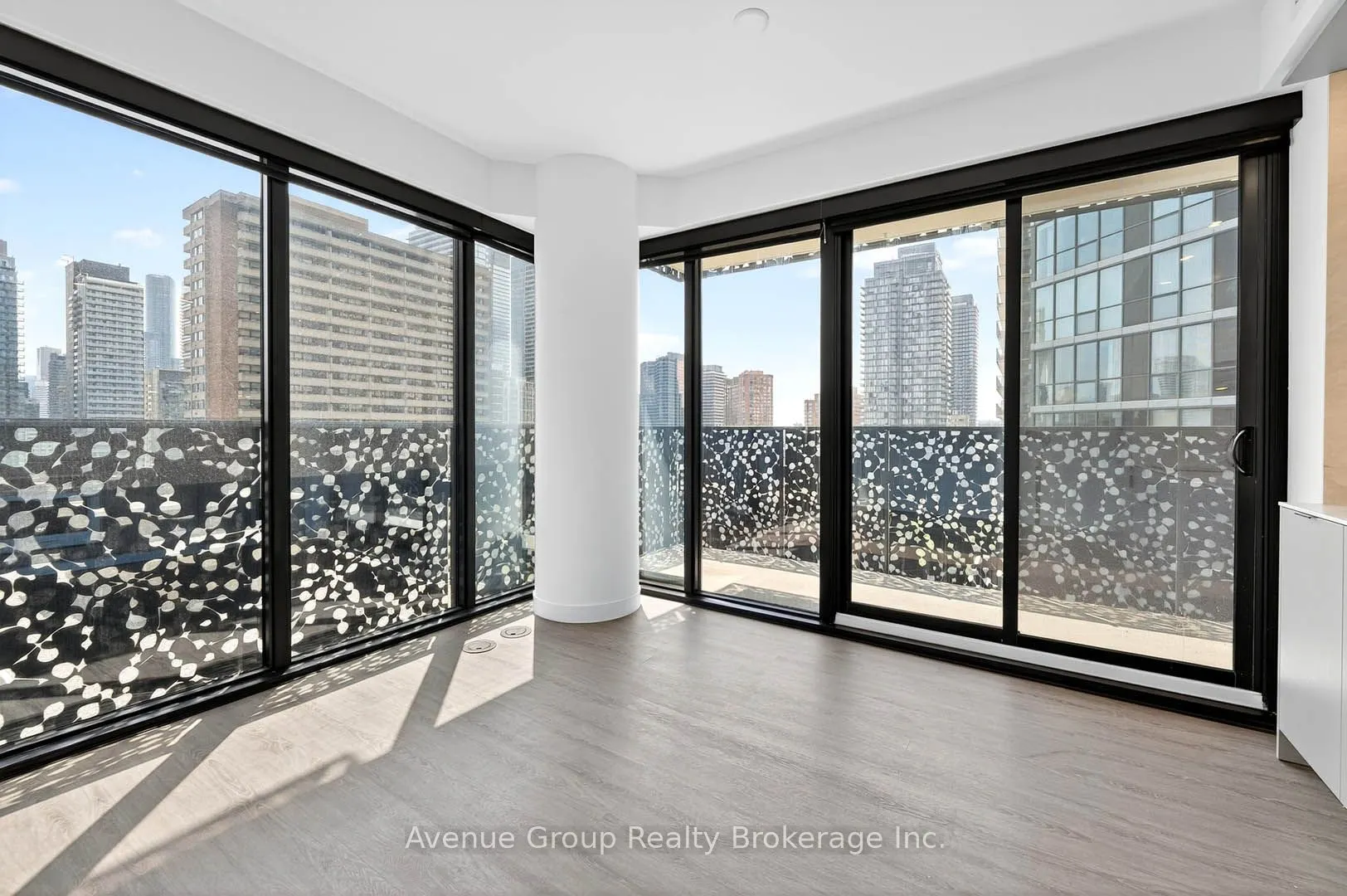 55 Charles Street E, #1206