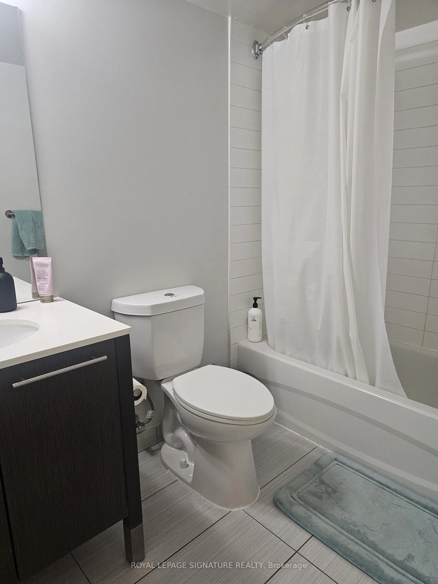 123 Parkway Forest Drive, #702