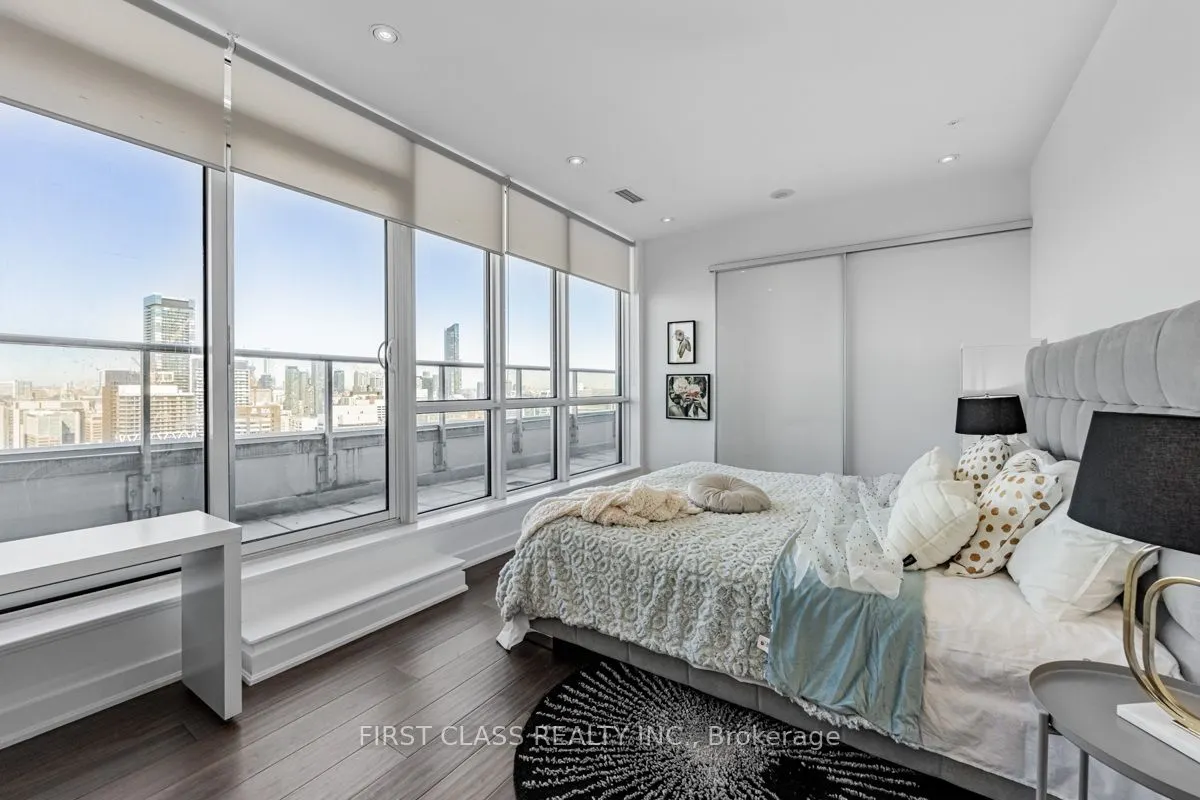 30 Nelson Street, #4104