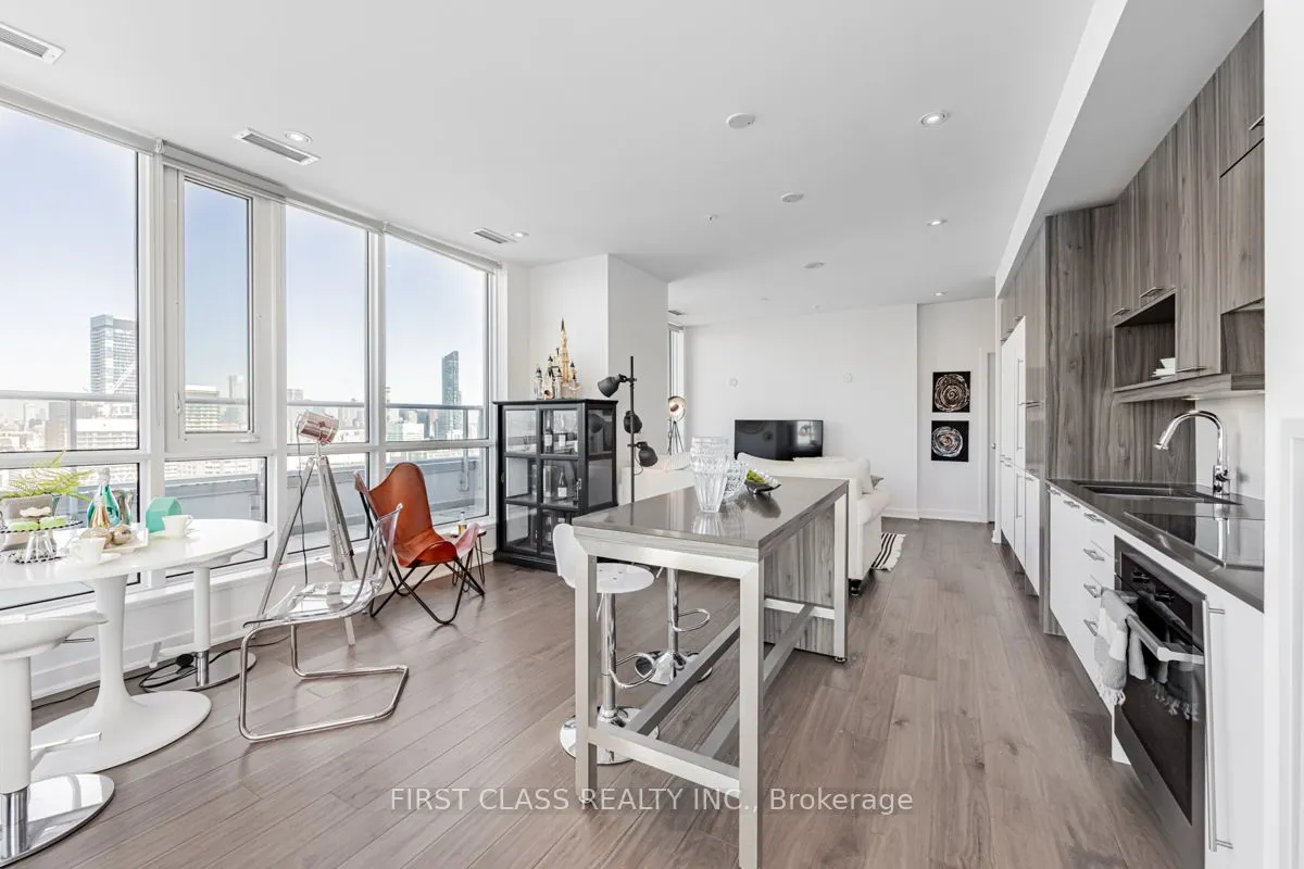 30 Nelson Street, #4104