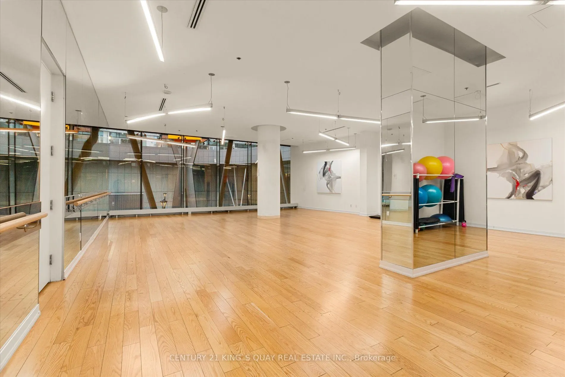 12 York Street, #2410