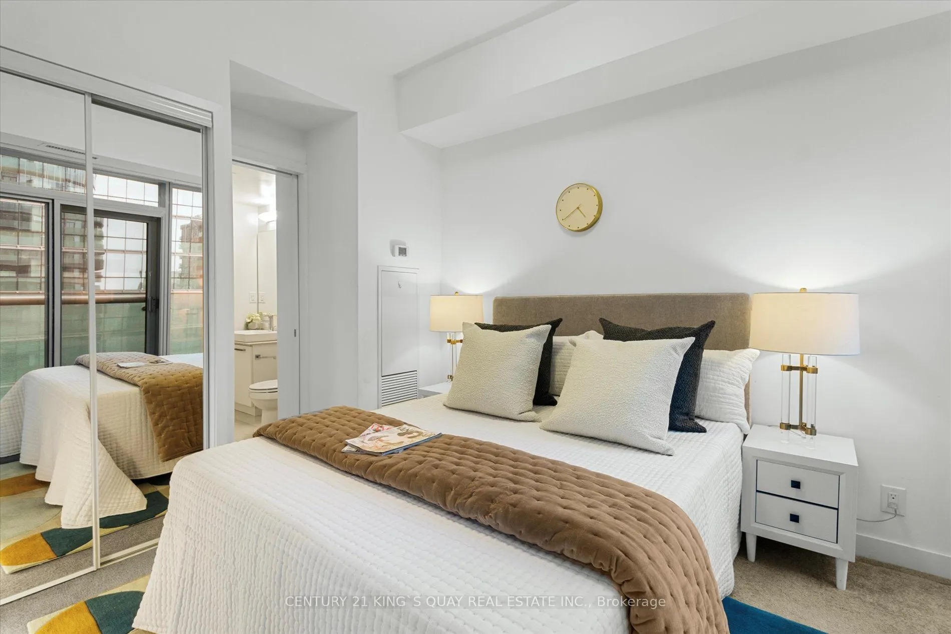 12 York Street, #2410