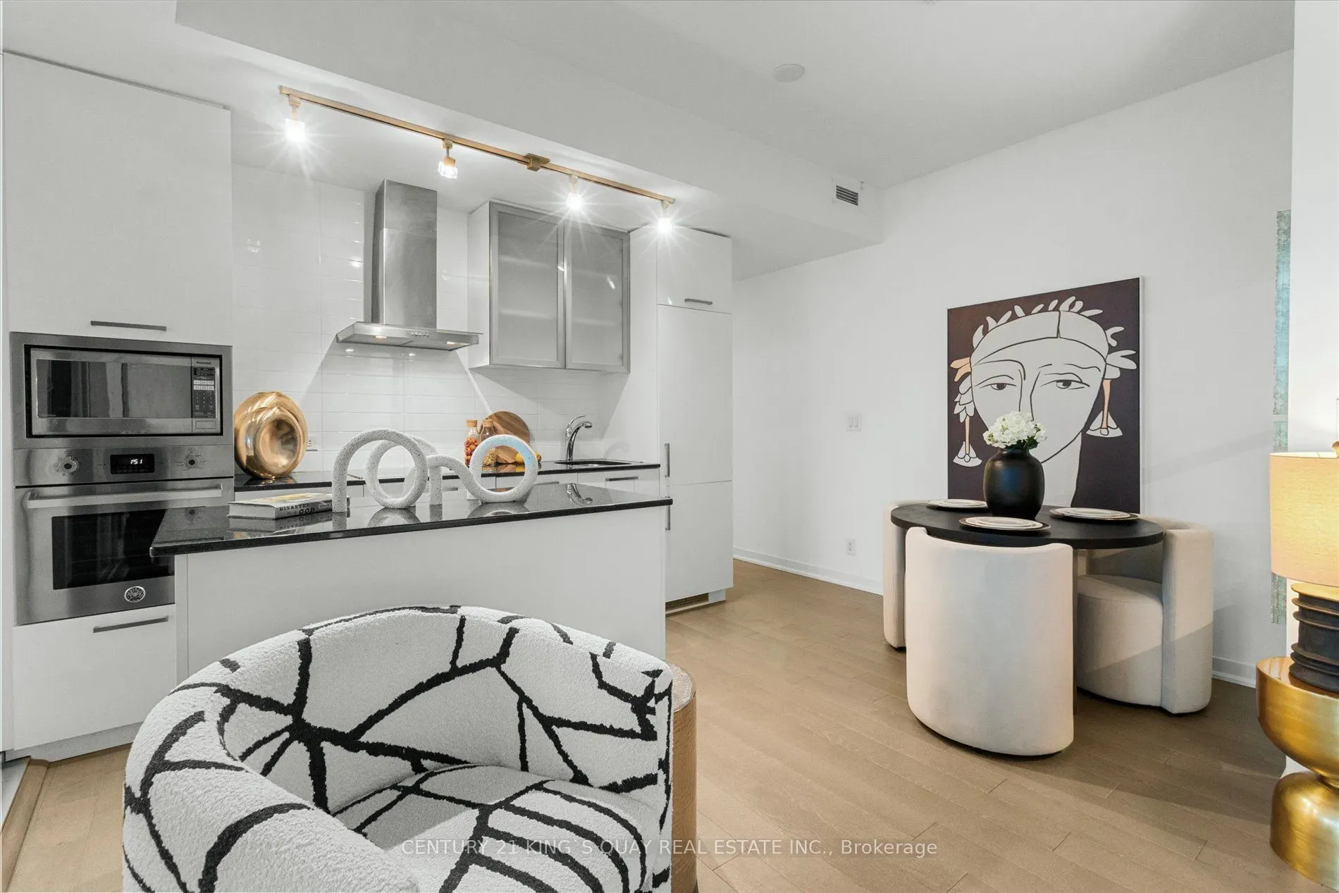 12 York Street, #2410