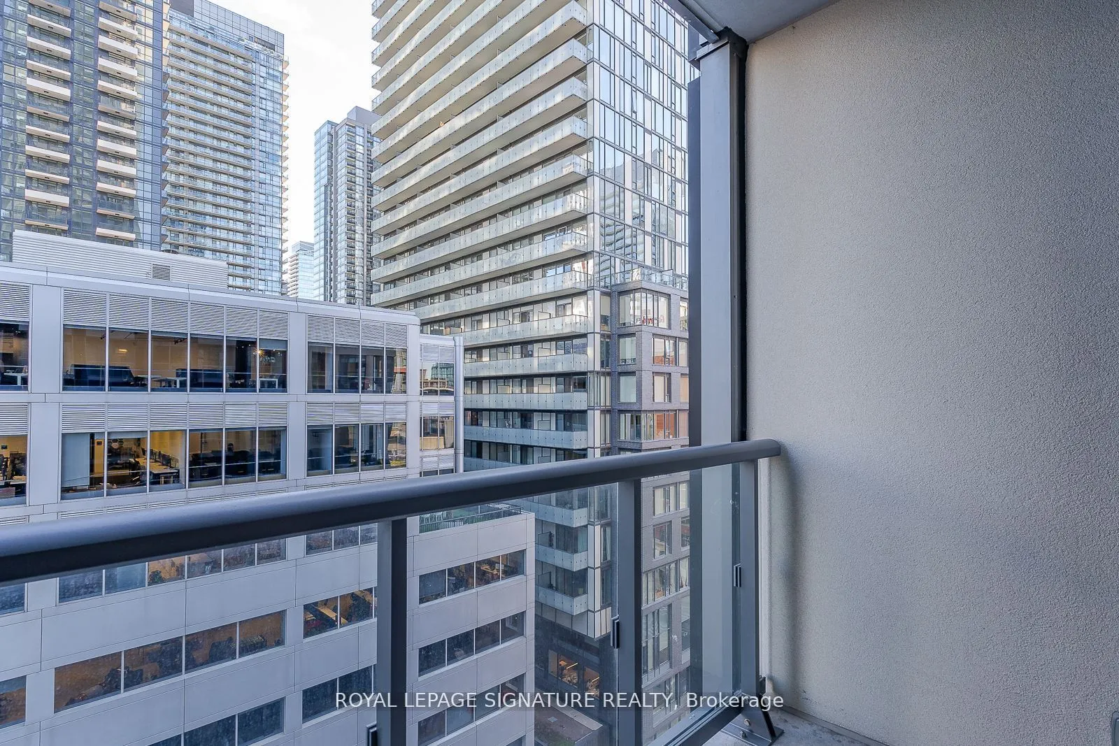 108 Peter Street, #1003