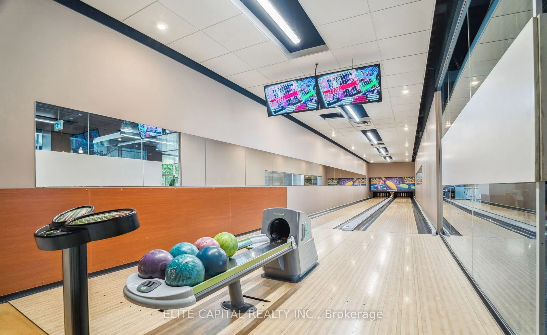 10 Navy Wharf Court, #1008
