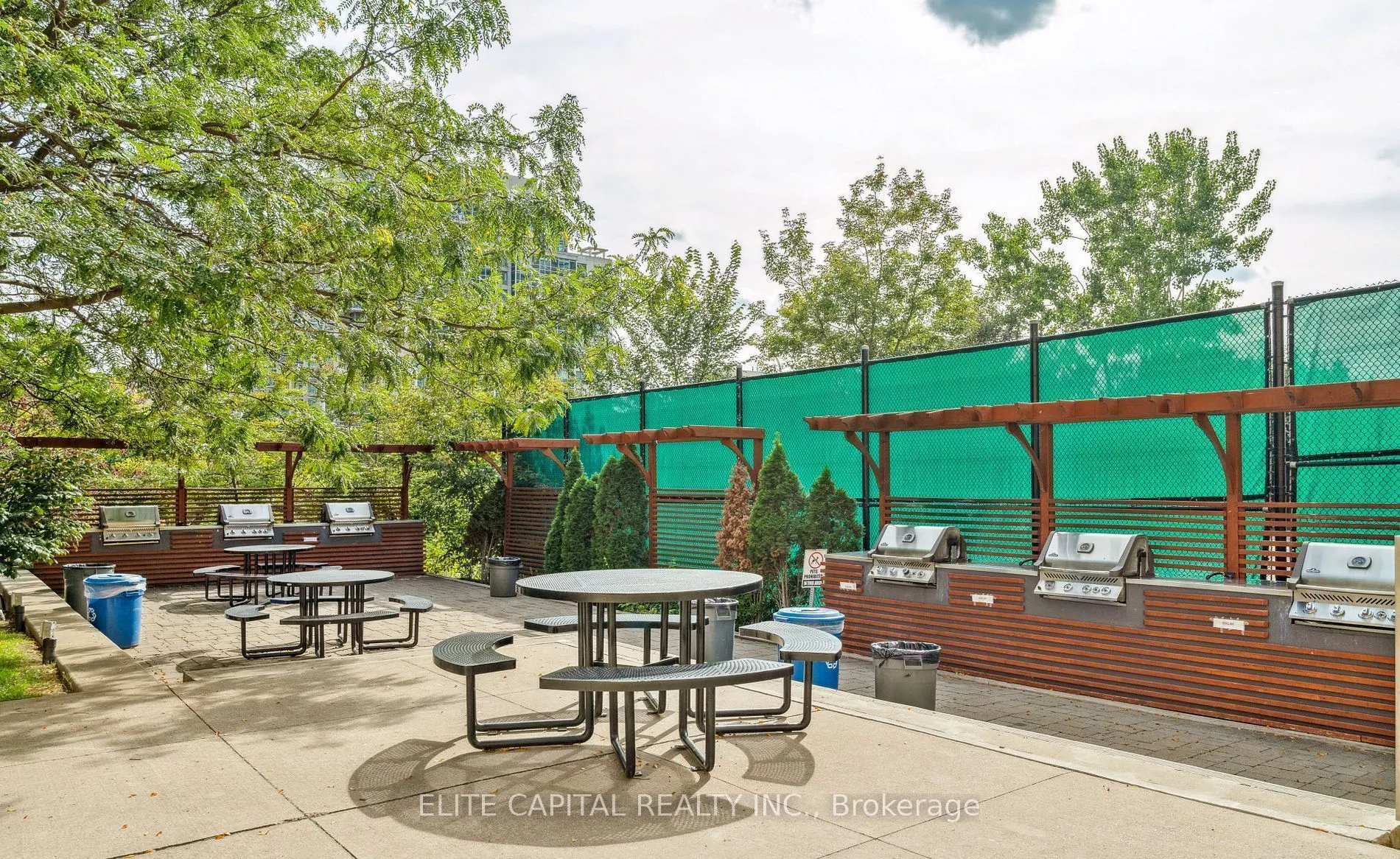 10 Navy Wharf Court, #1008