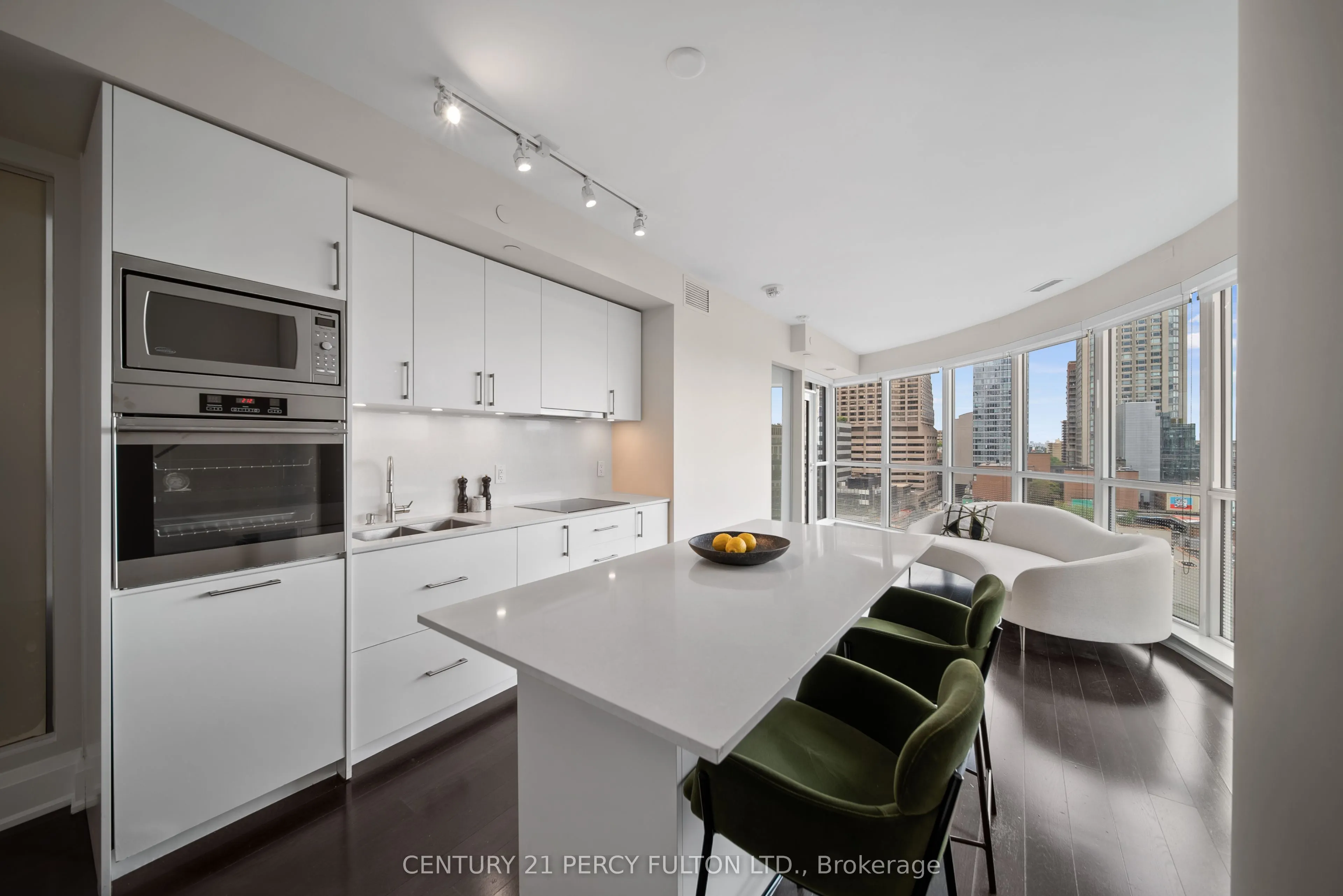 88 Cumberland Street, #904