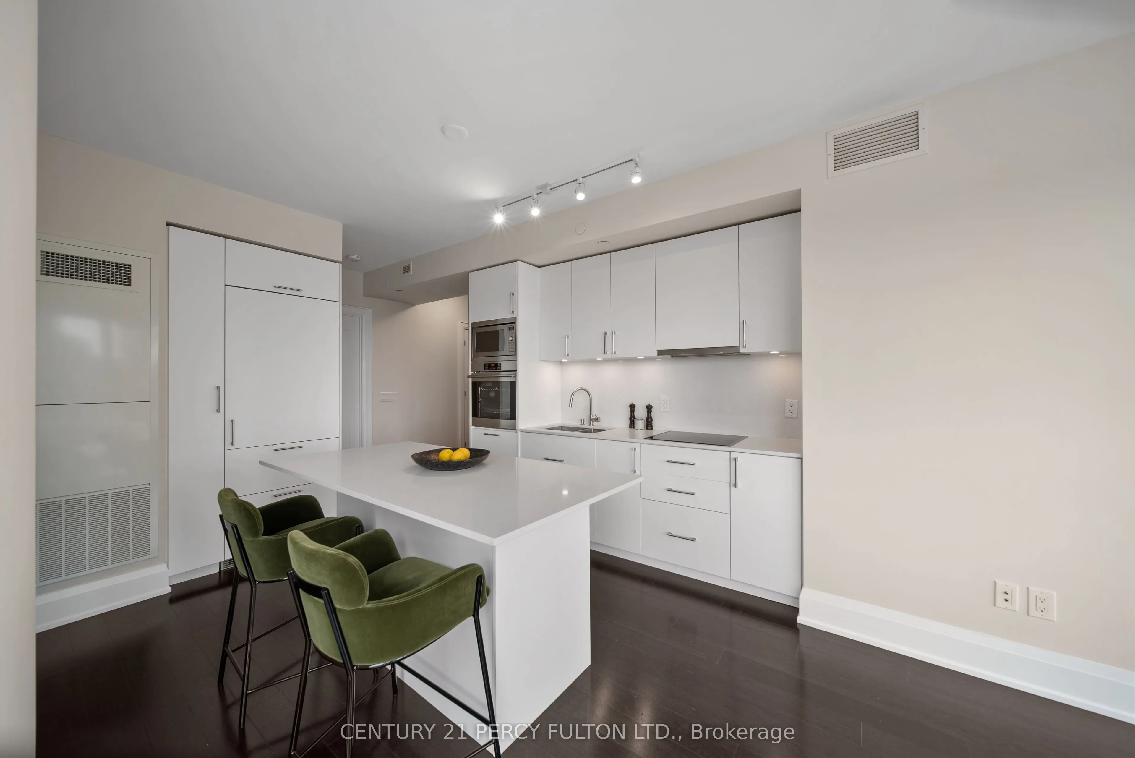 88 Cumberland Street, #904