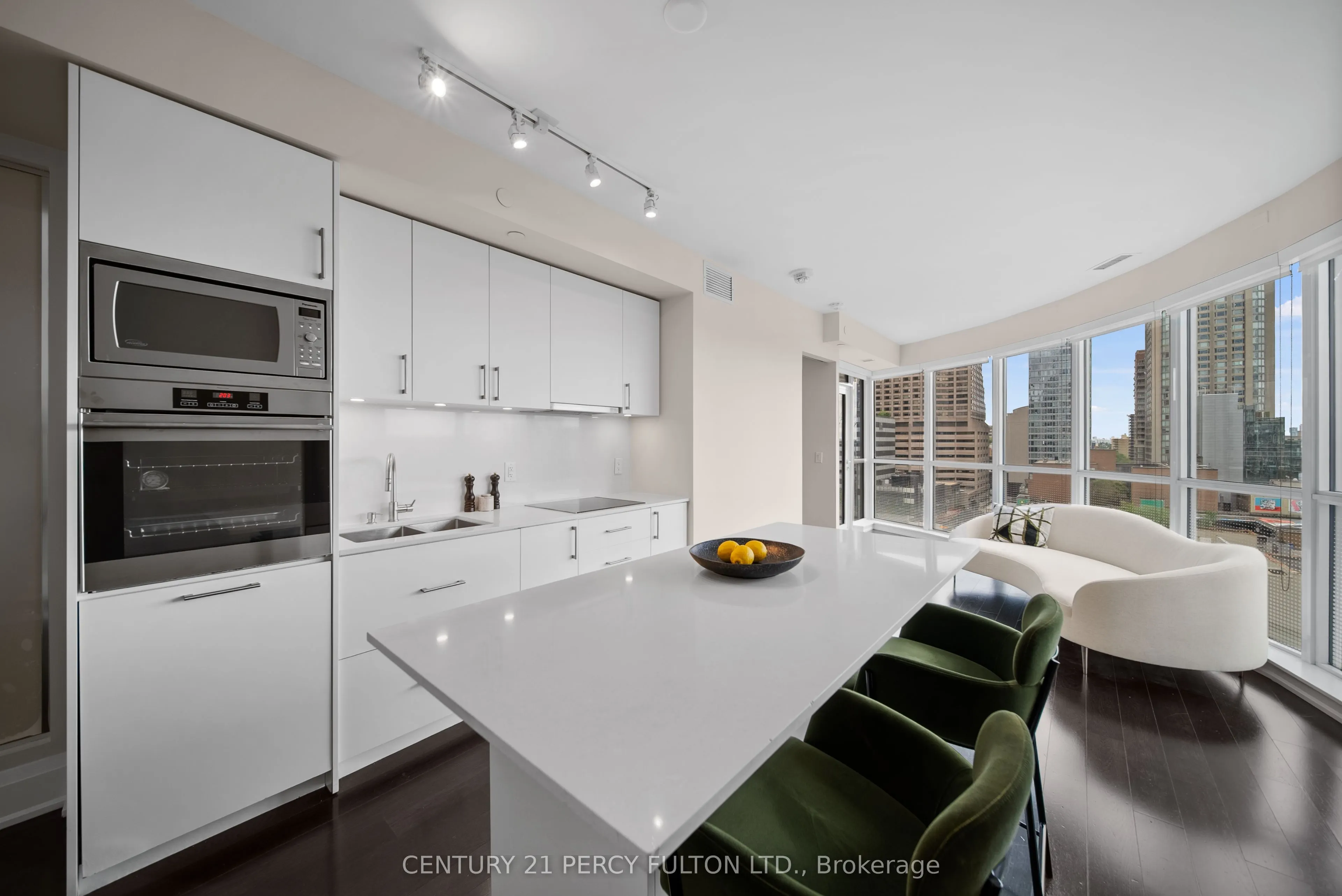 88 Cumberland Street, #904