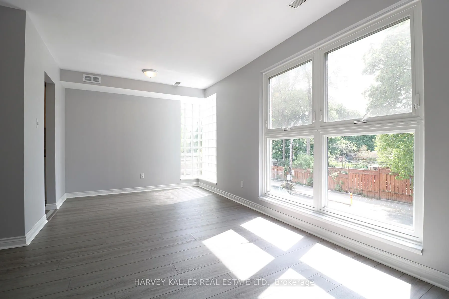 1424 Bayview Avenue, #C
