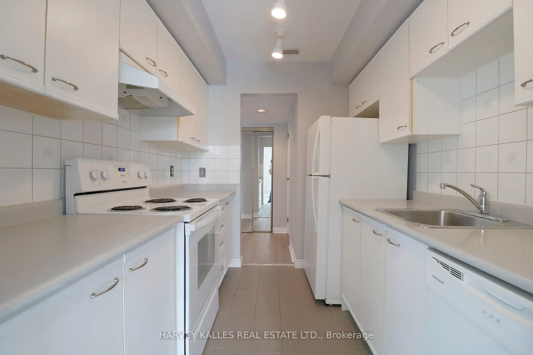 1424 Bayview Avenue, #C