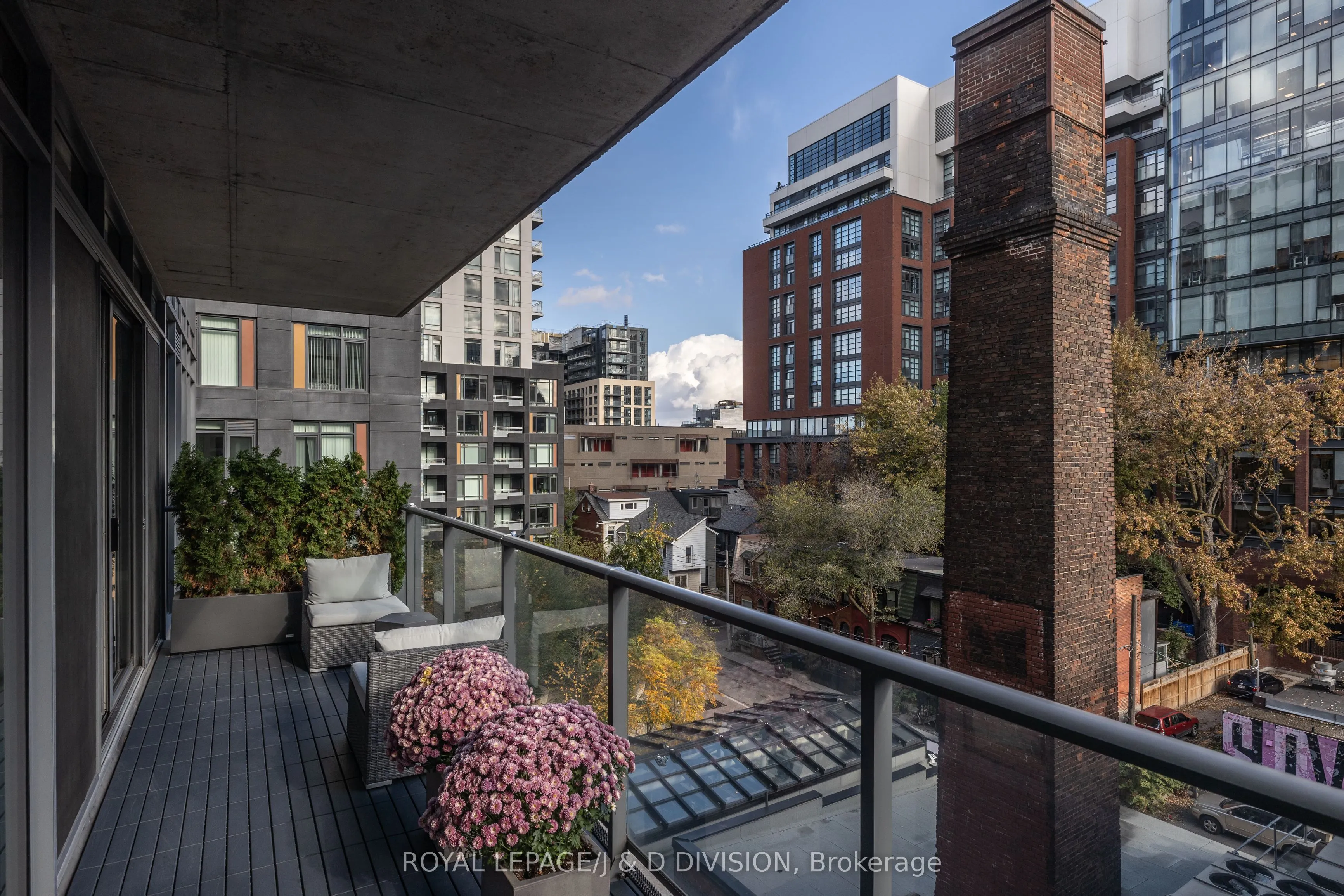 650 King Street W, #506