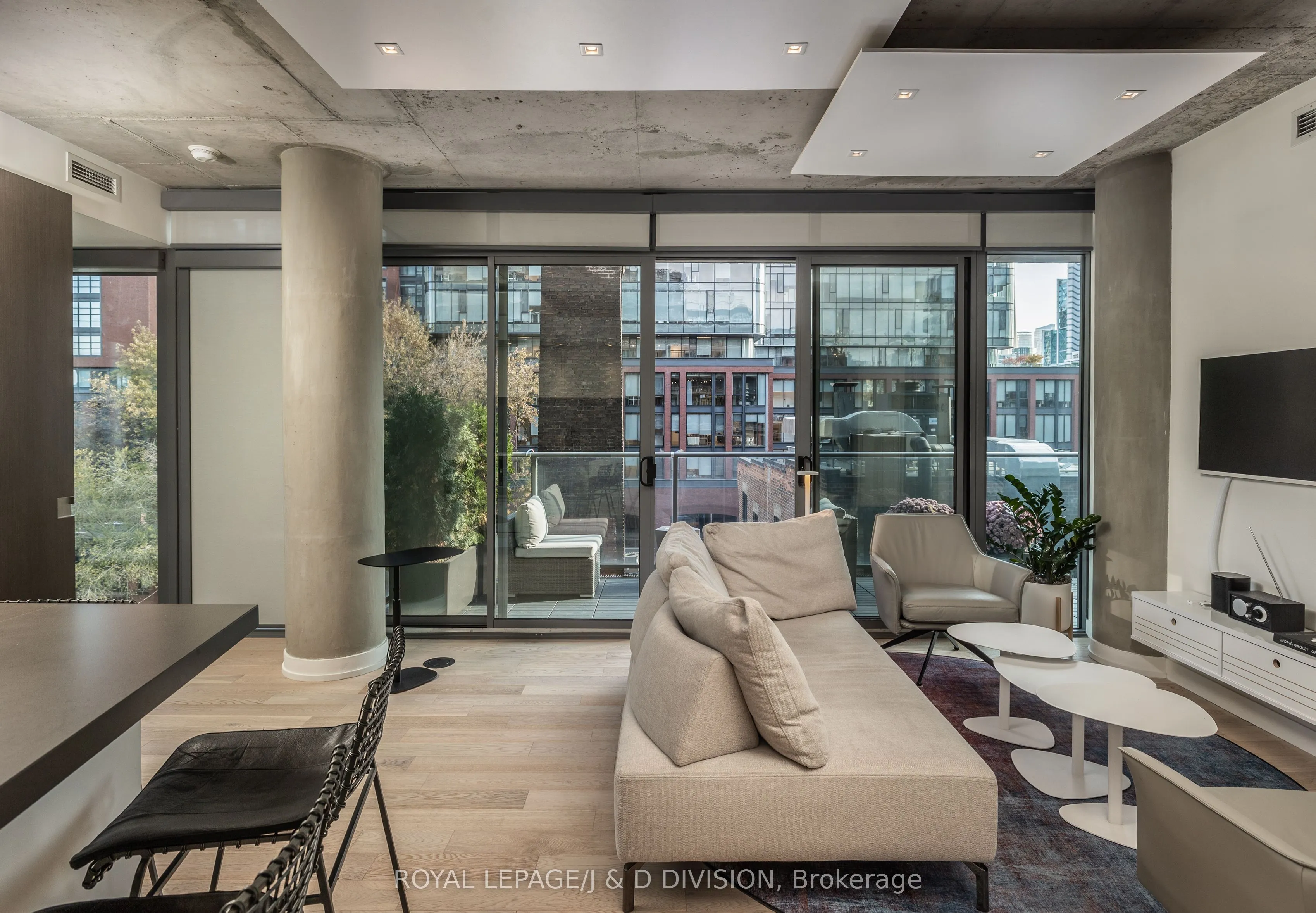 650 King Street W, #506