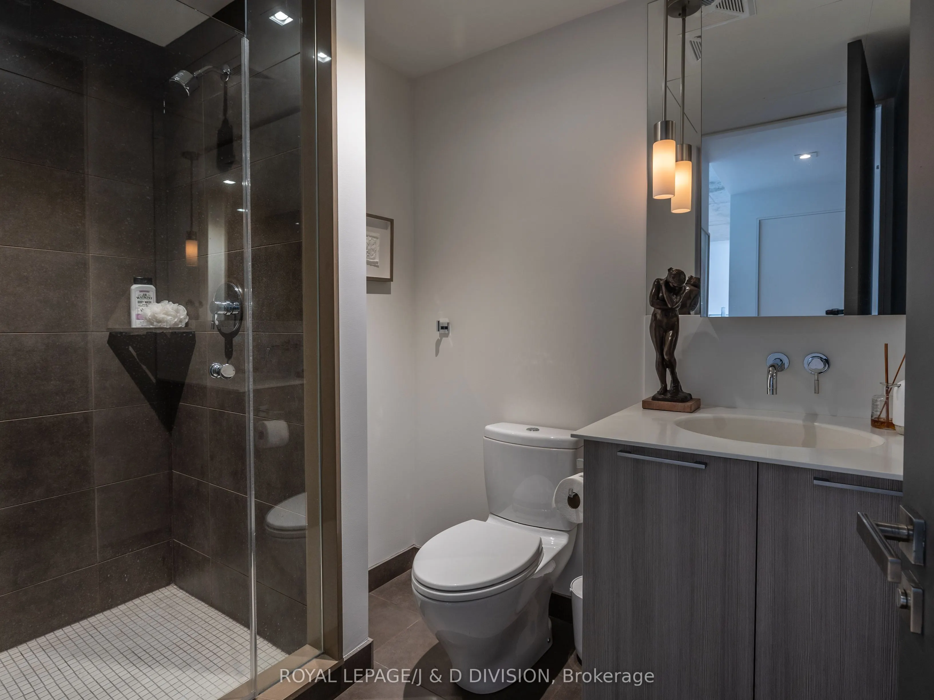 650 King Street W, #506