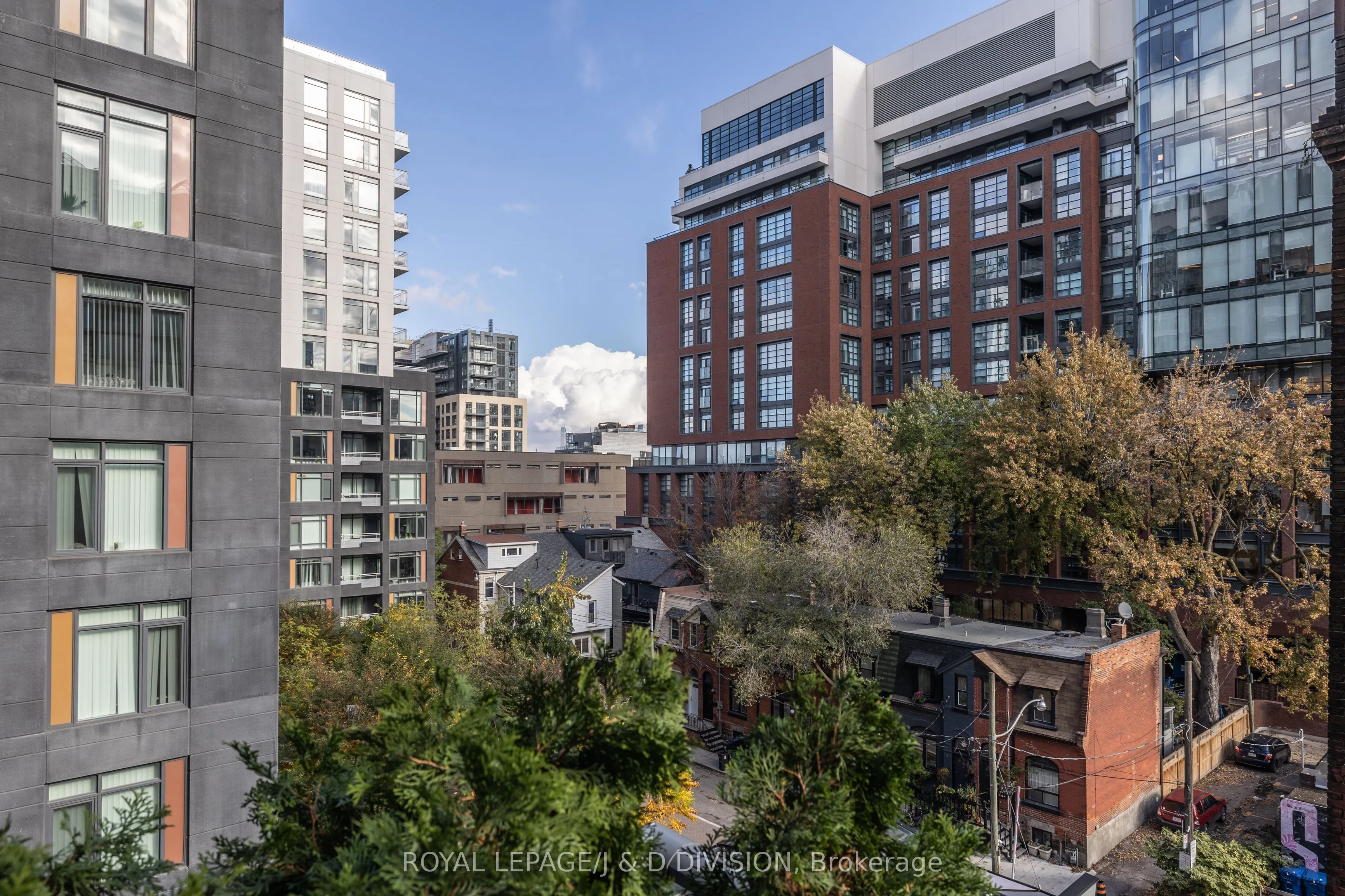 650 King Street W, #506