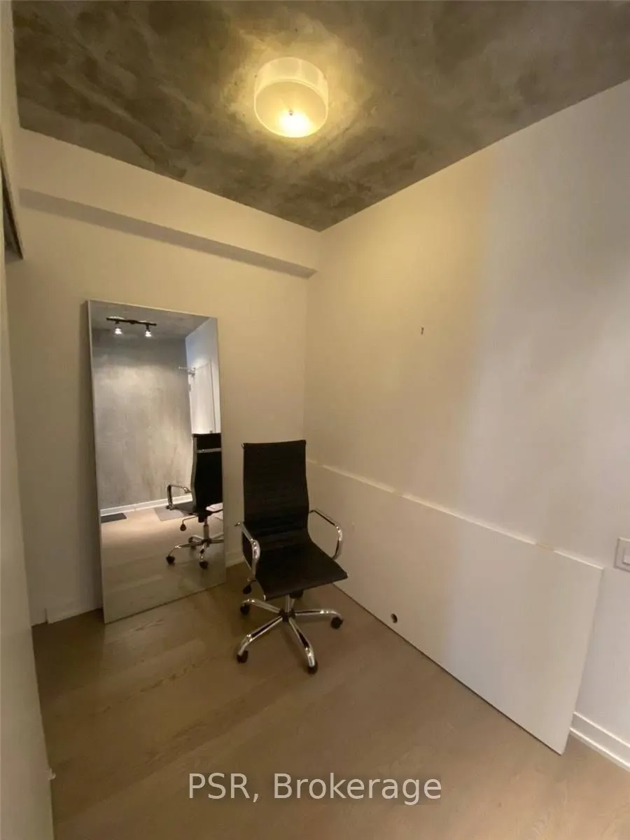 39 Brant Street, #719