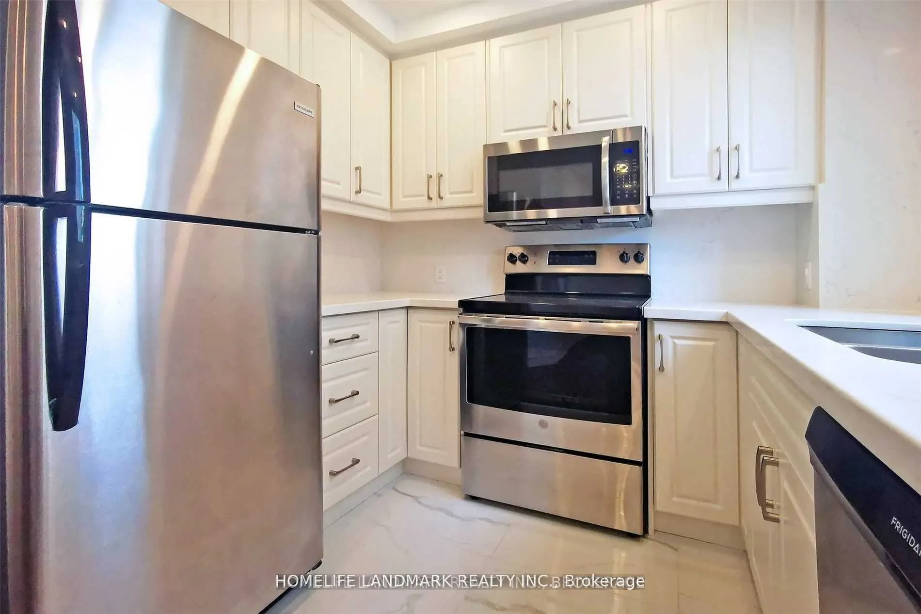 55 Bloor Street E, #1108