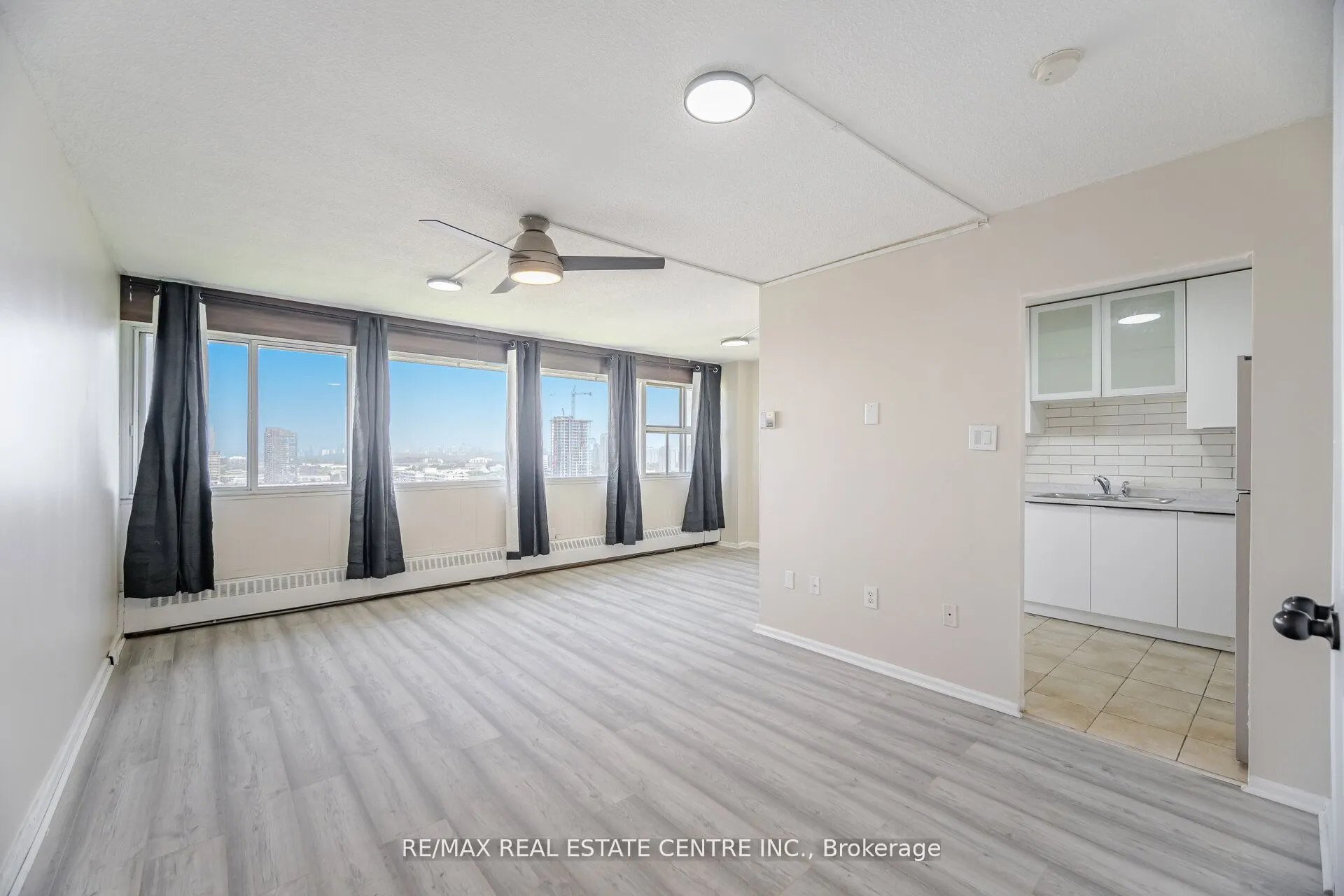 735 Don Mills Road, #2601