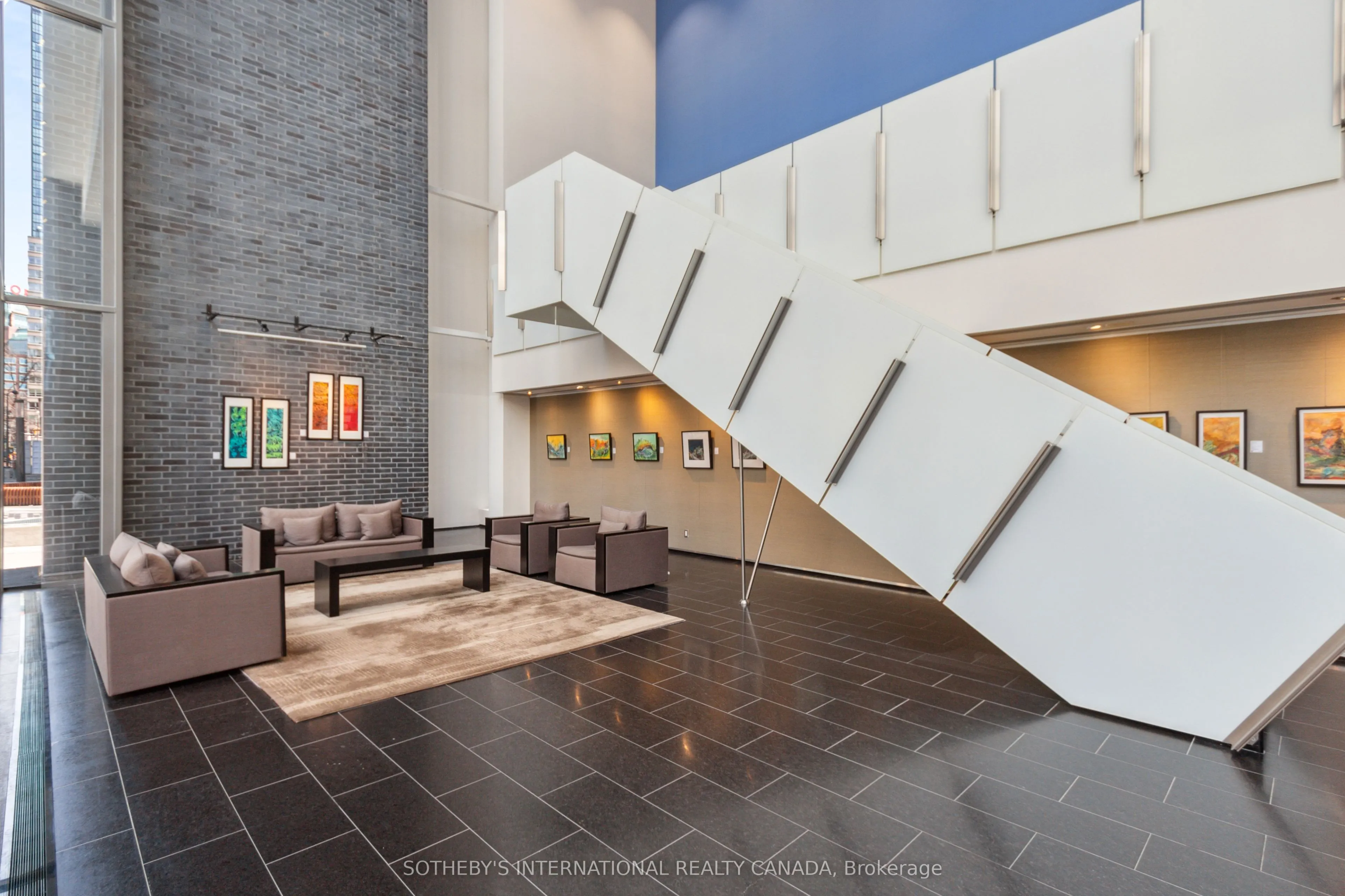 33 Charles Street E, #1605