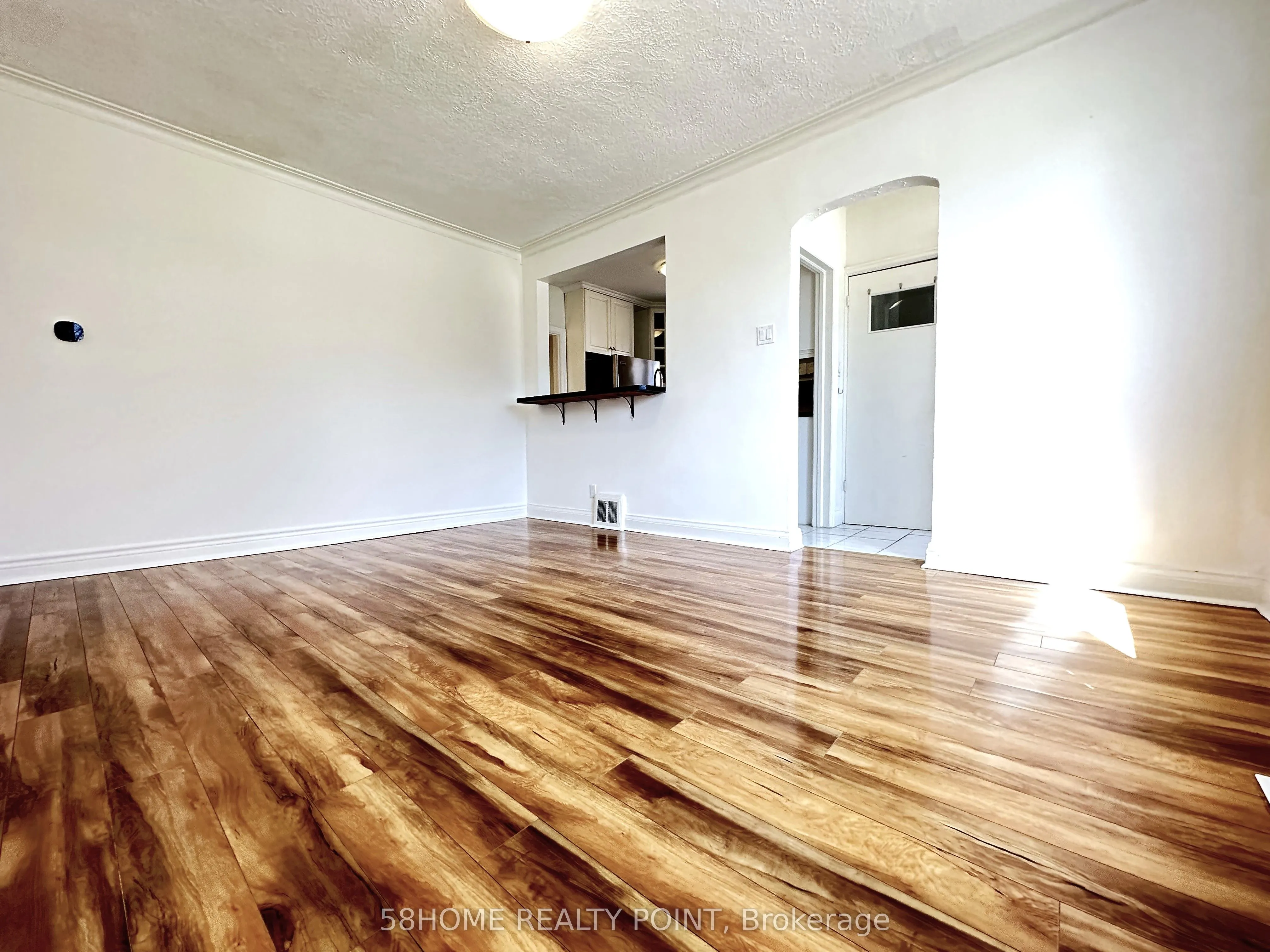 56 Regina Avenue, #Main