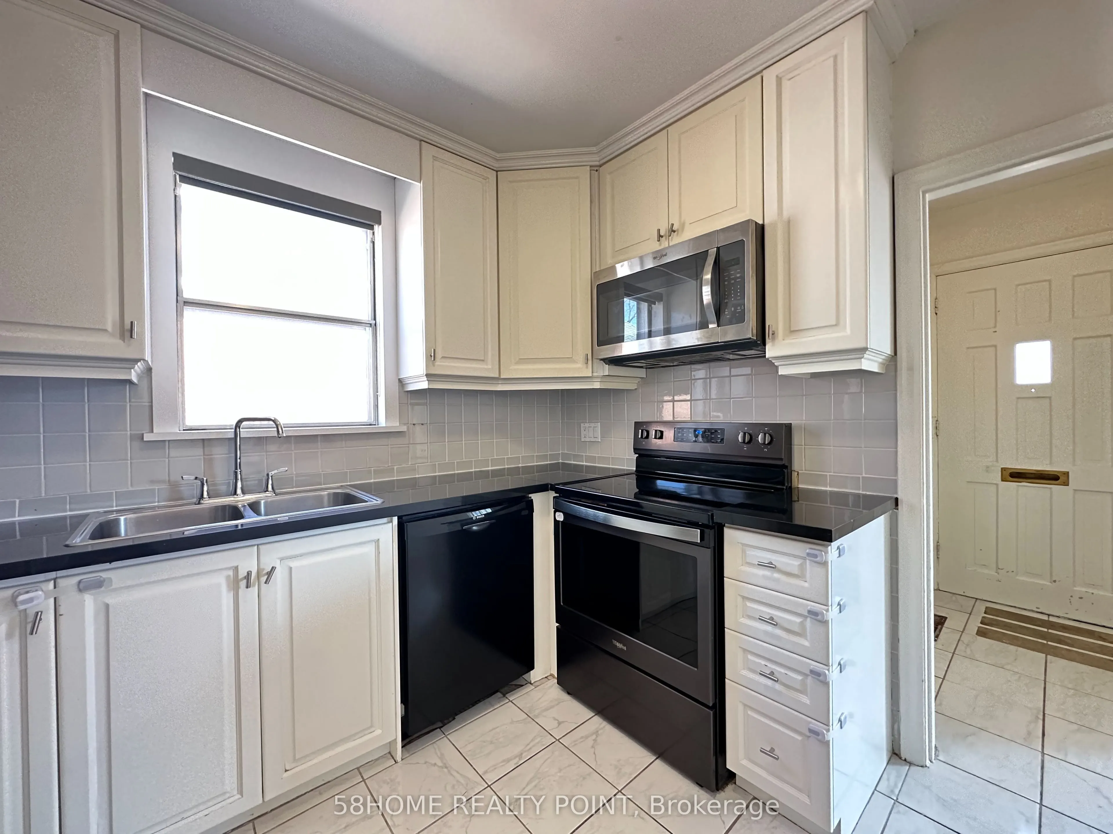 56 Regina Avenue, #Main