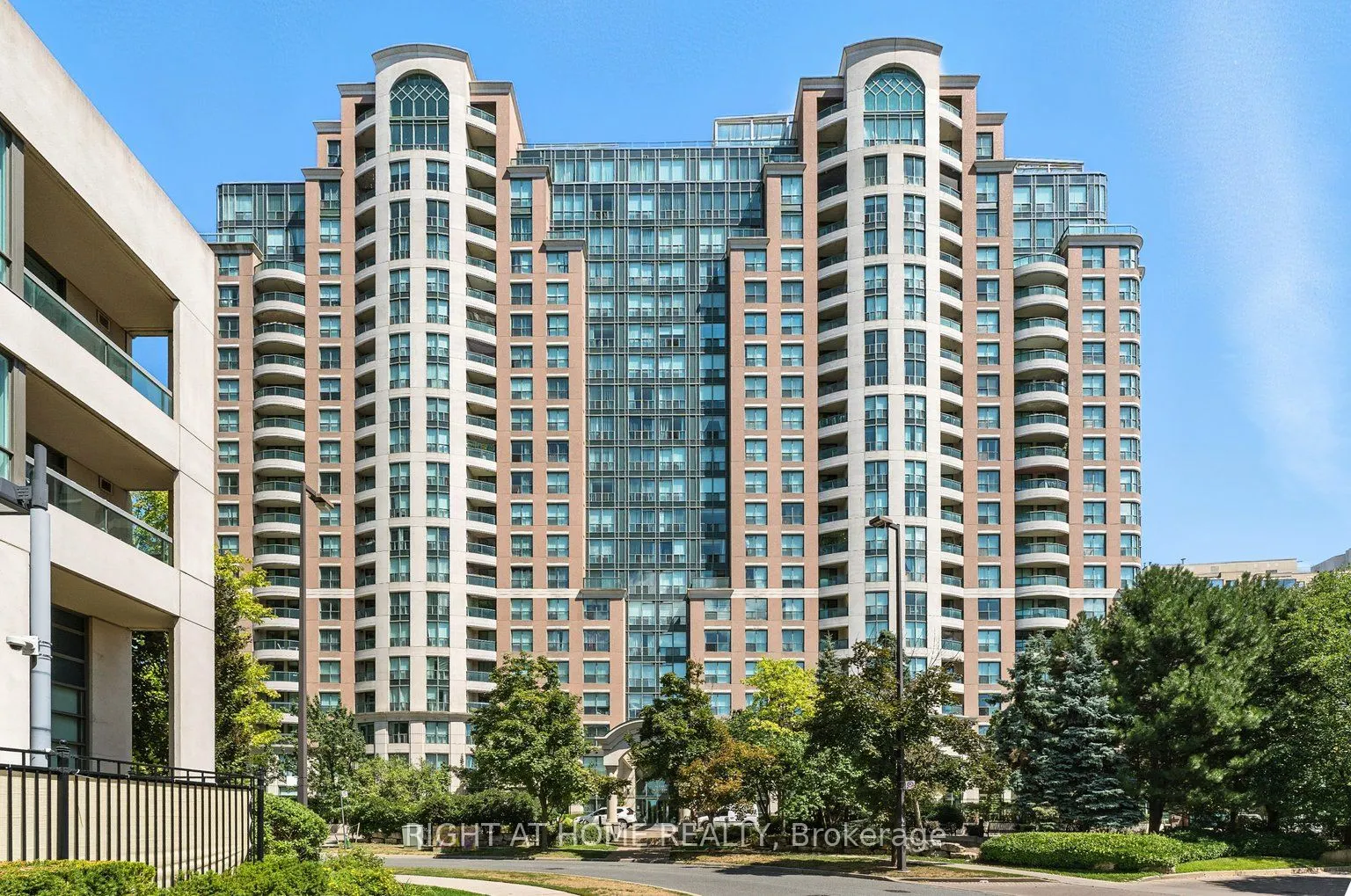 23 Lorraine Drive, #308