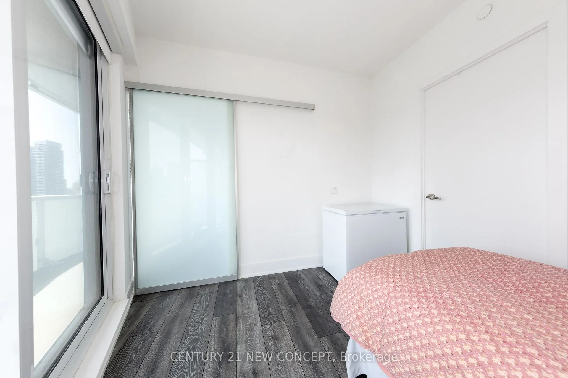 403 Church Street, #2205