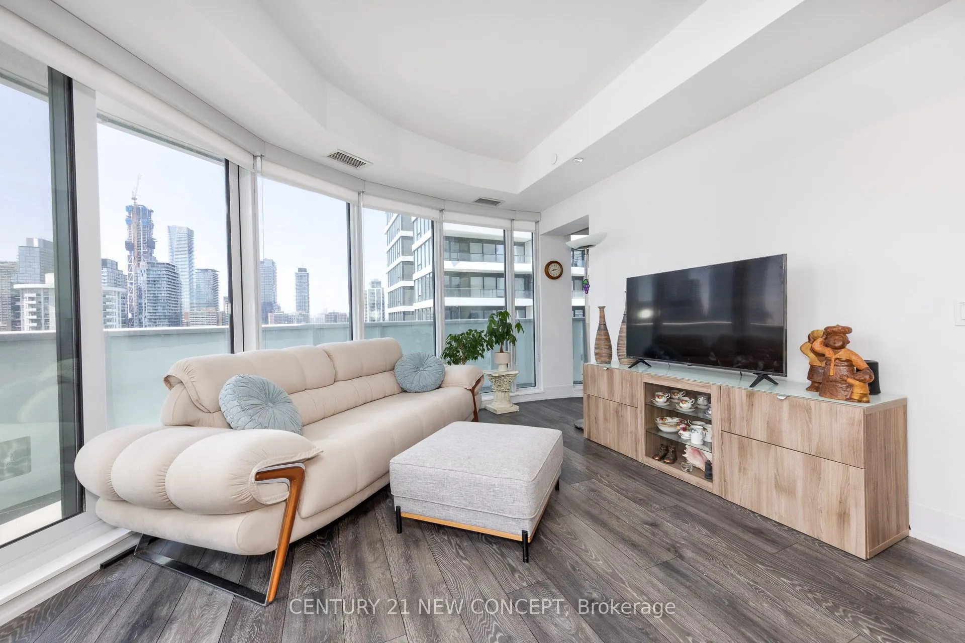 403 Church Street, #2205