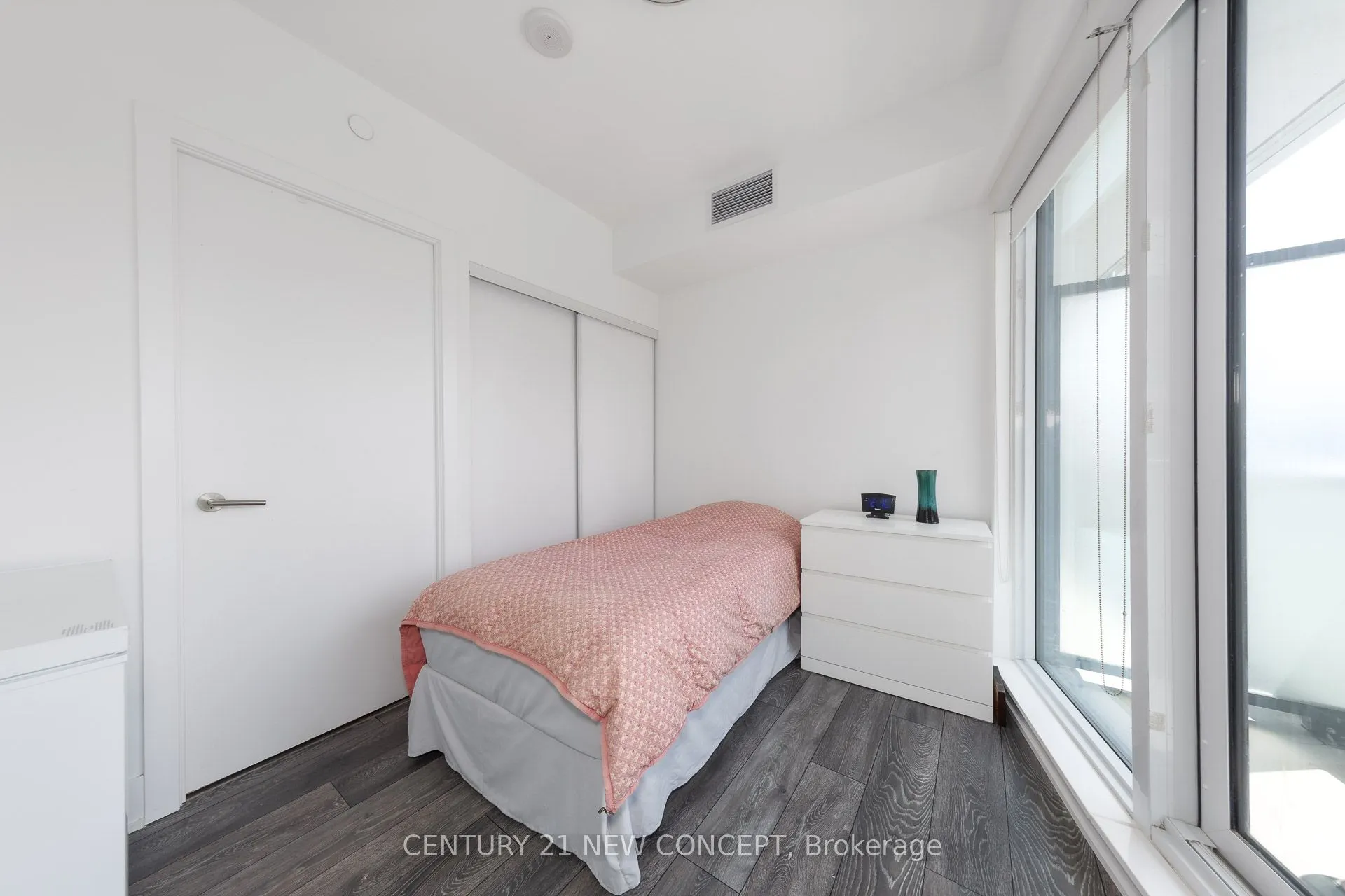403 Church Street, #2205