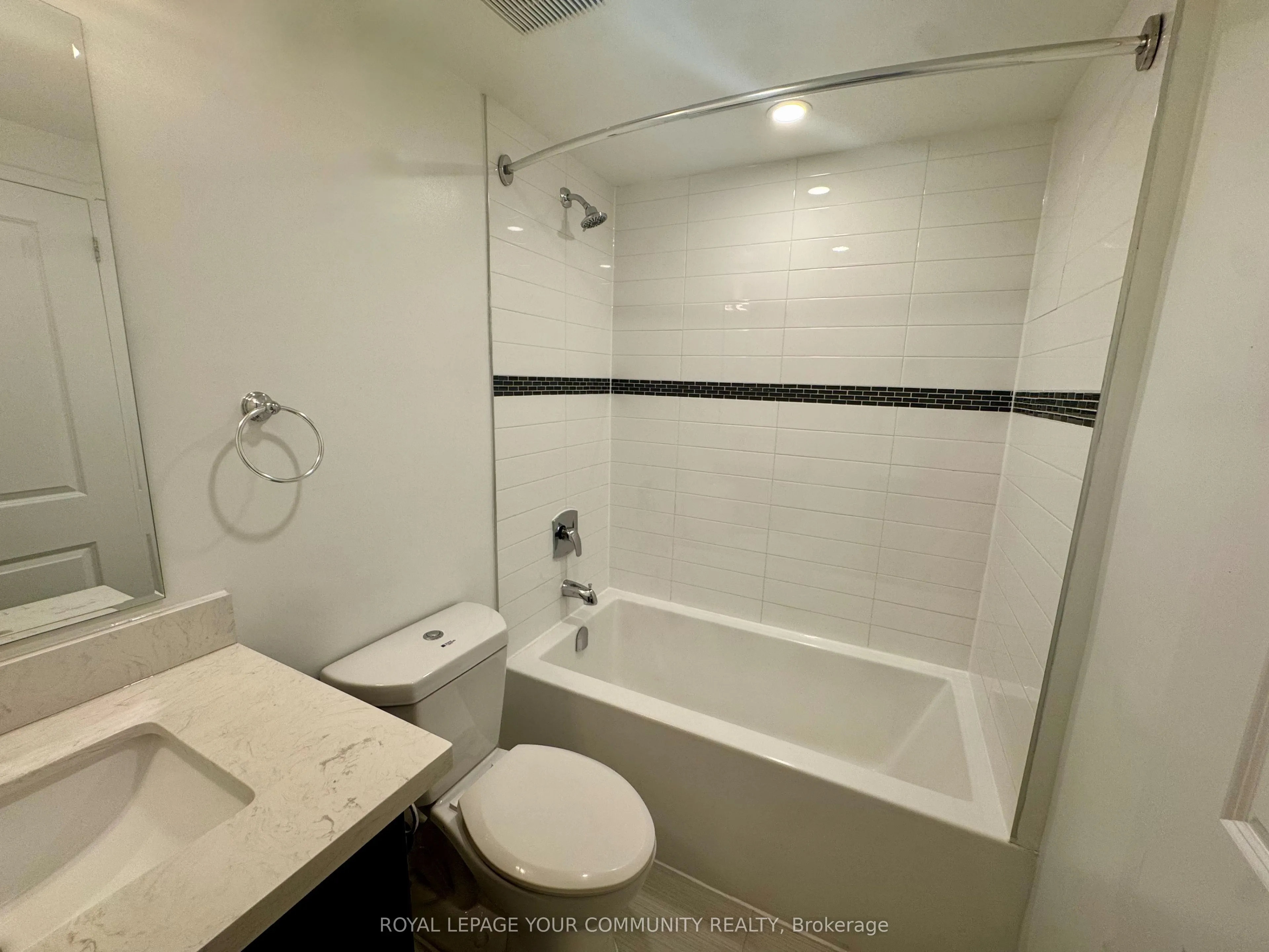 191 Sherbourne Street, #0605