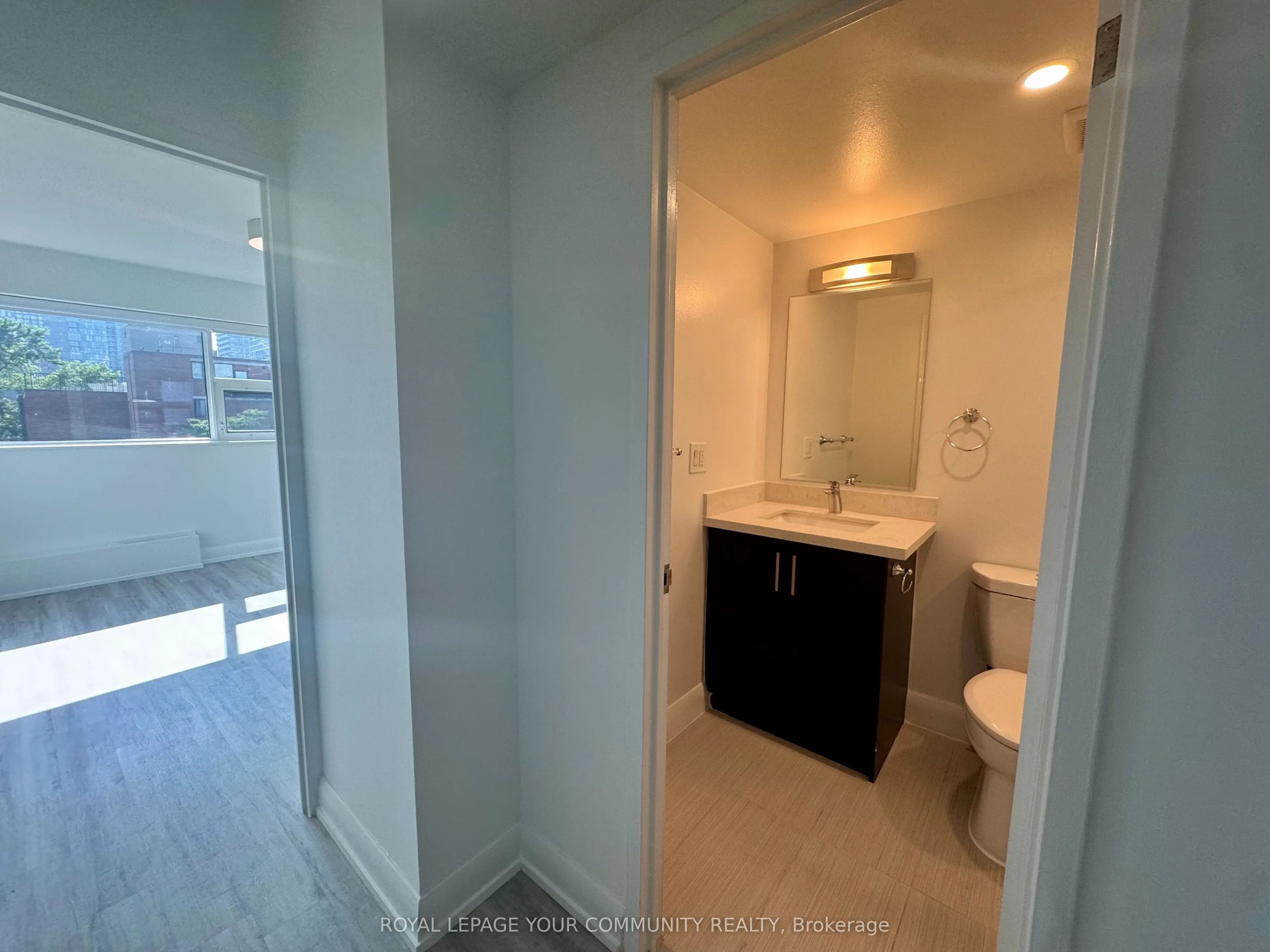 191 Sherbourne Street, #0605