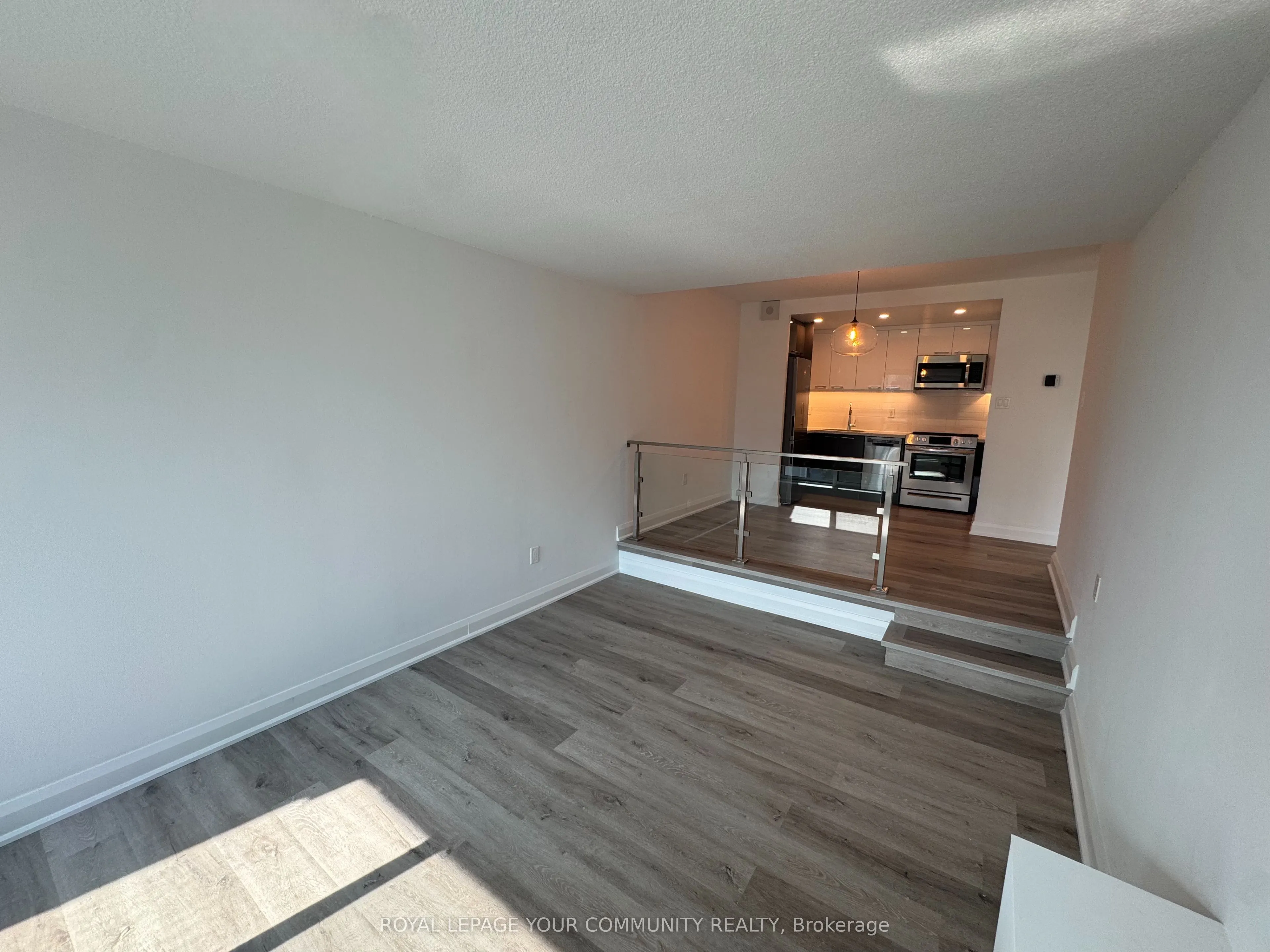 191 Sherbourne Street, #0819