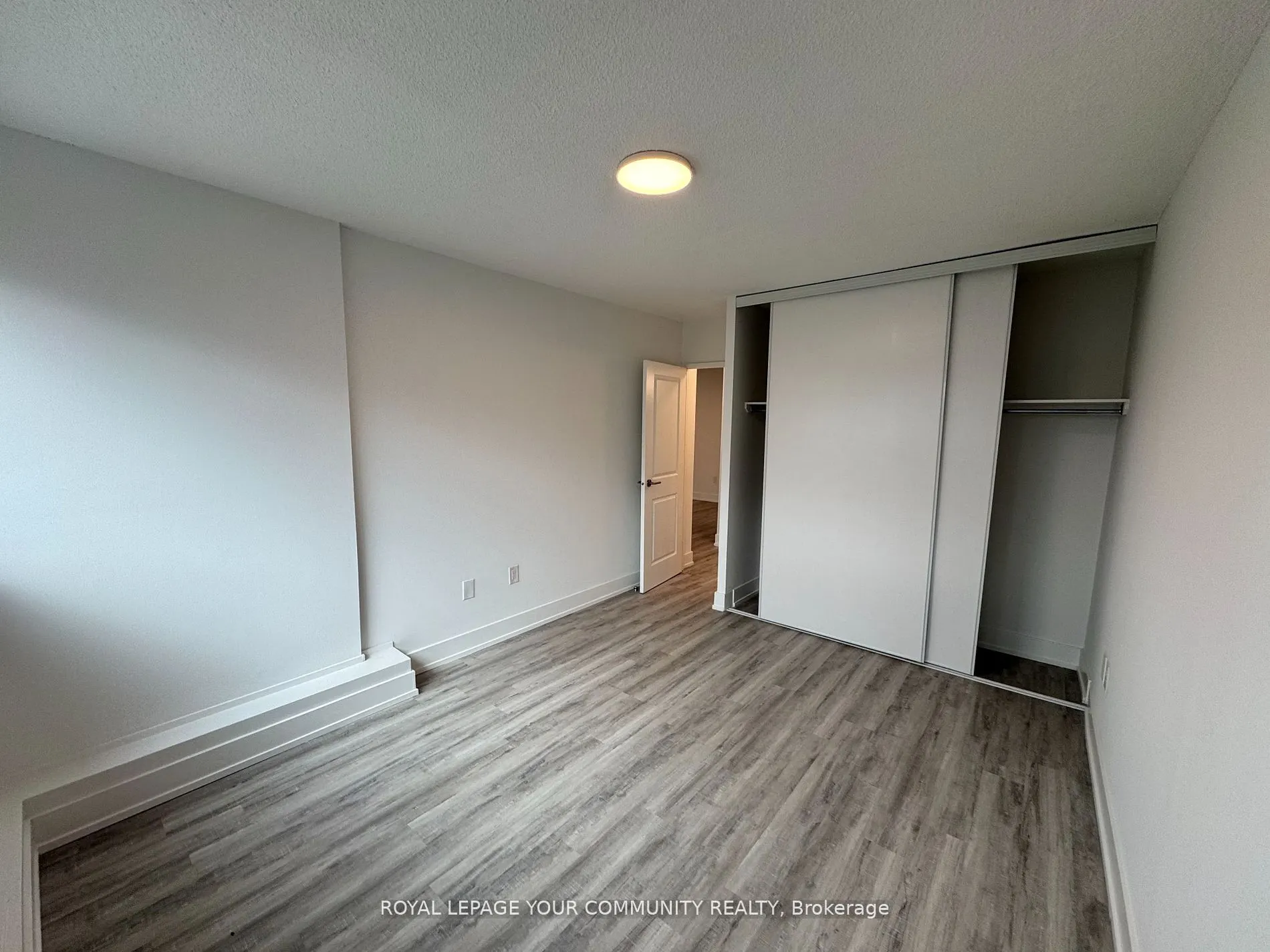 201 Sherbourne Street, #1407