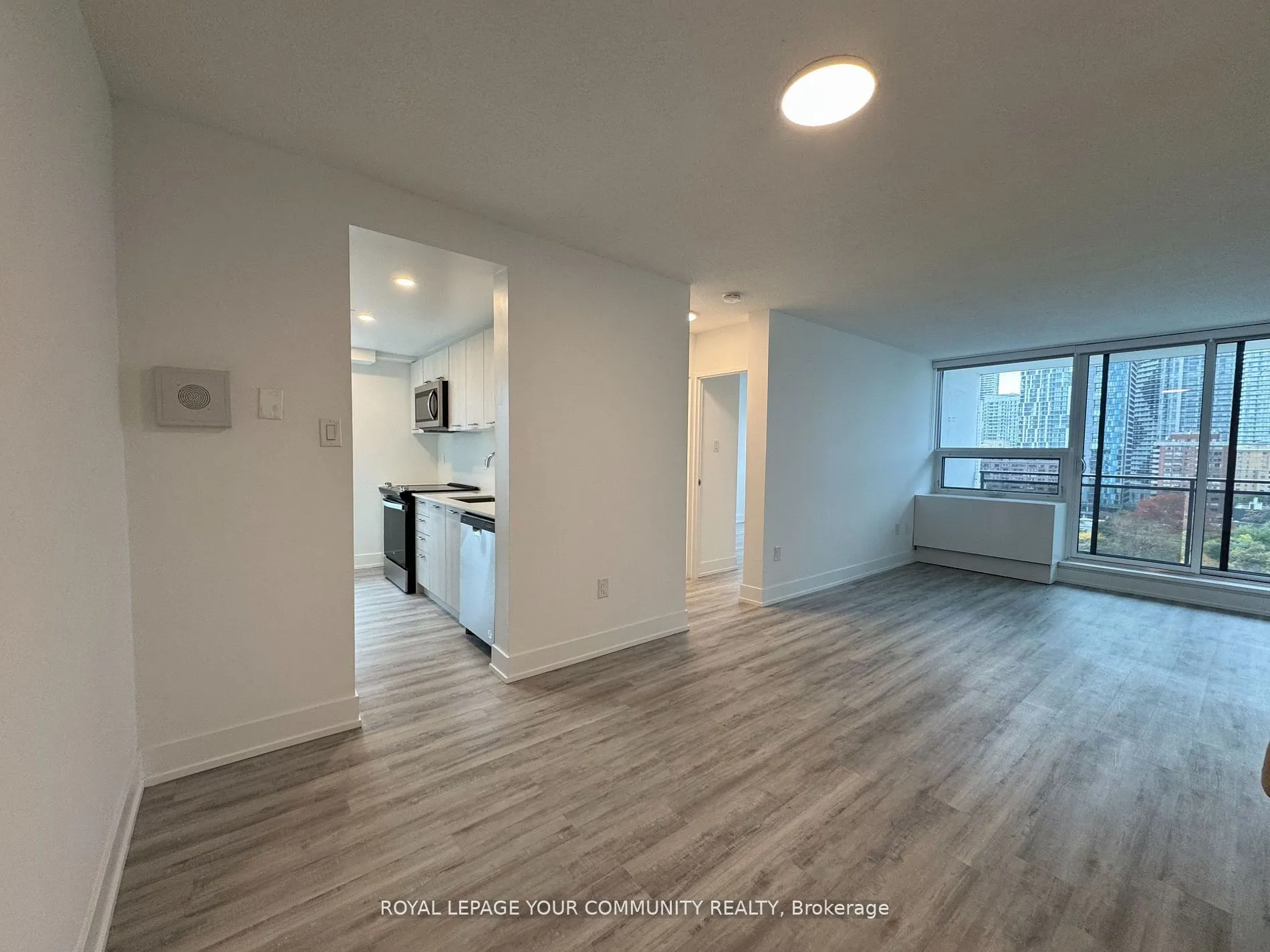 201 Sherbourne Street, #1407