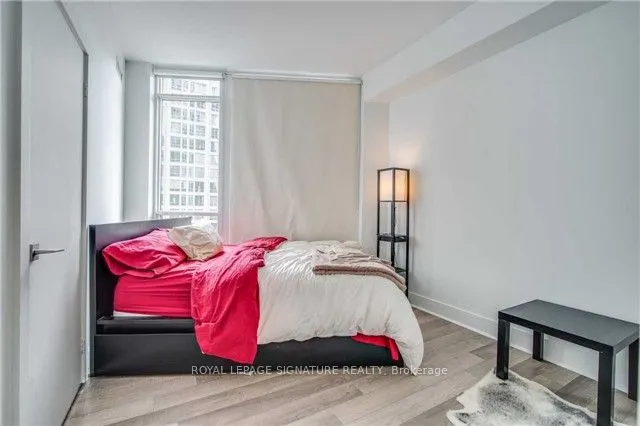 32 Davenport Road, #607